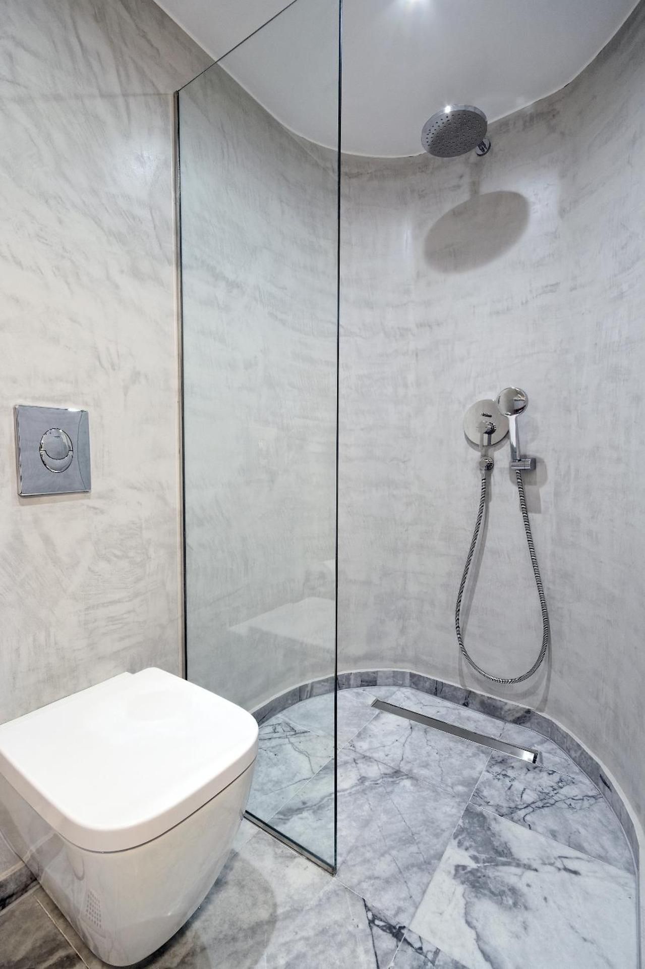 One-Bedroom Apartment with Balcony and City View