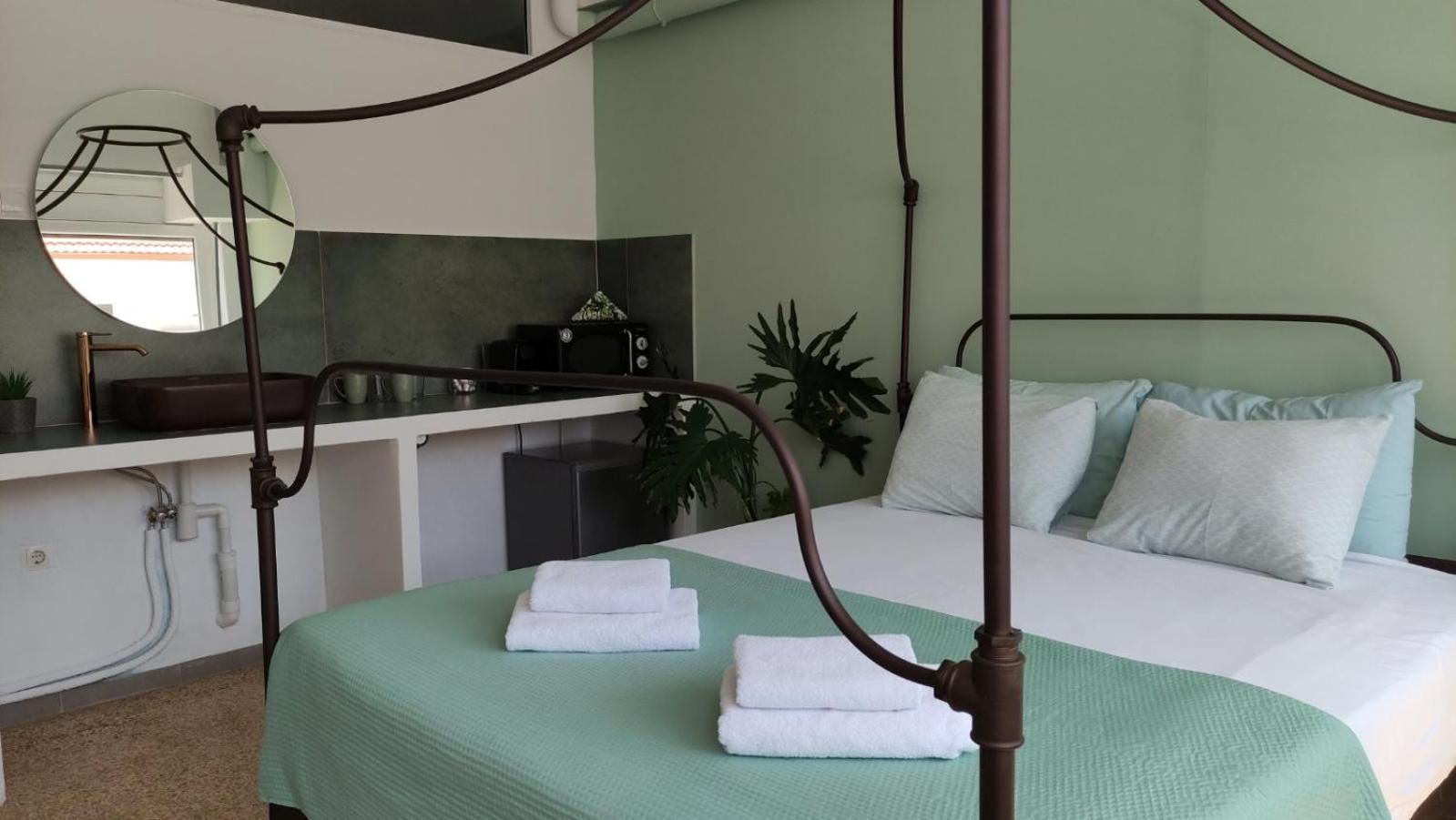 Na'maste Apartments Standard Double Room 2