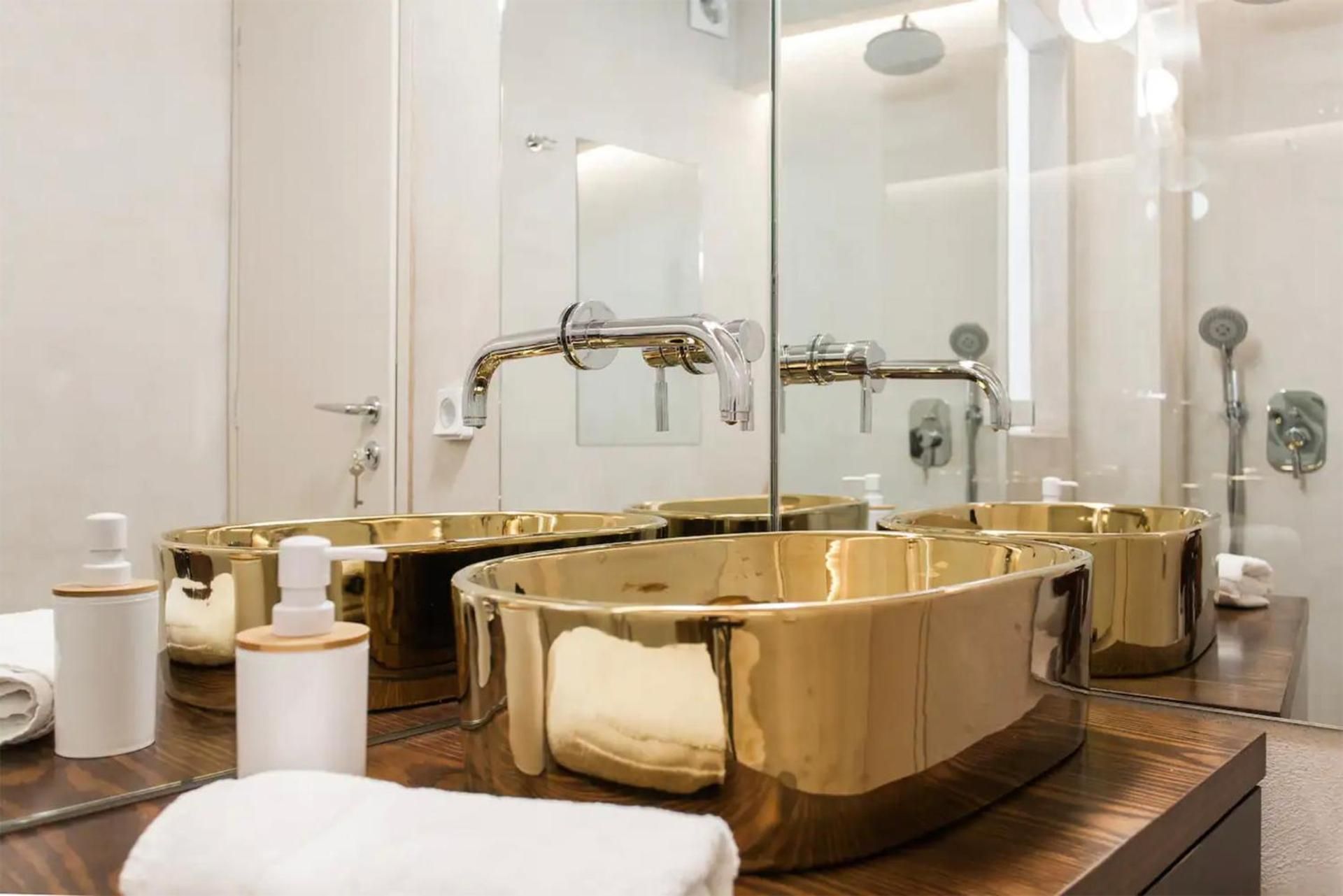 AM16 Suites Athens King Studio