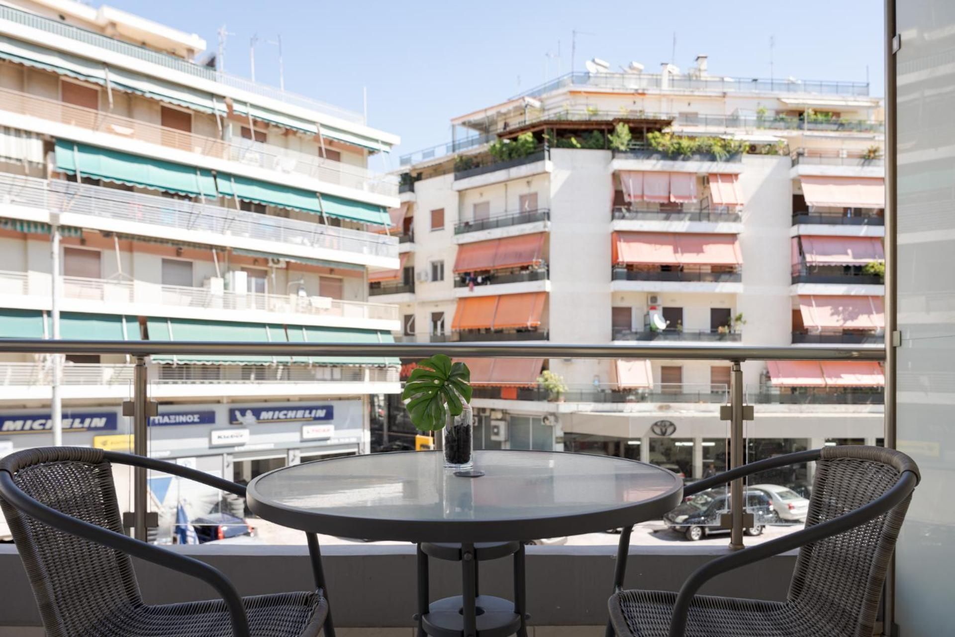 Studio Apartment with Balcony