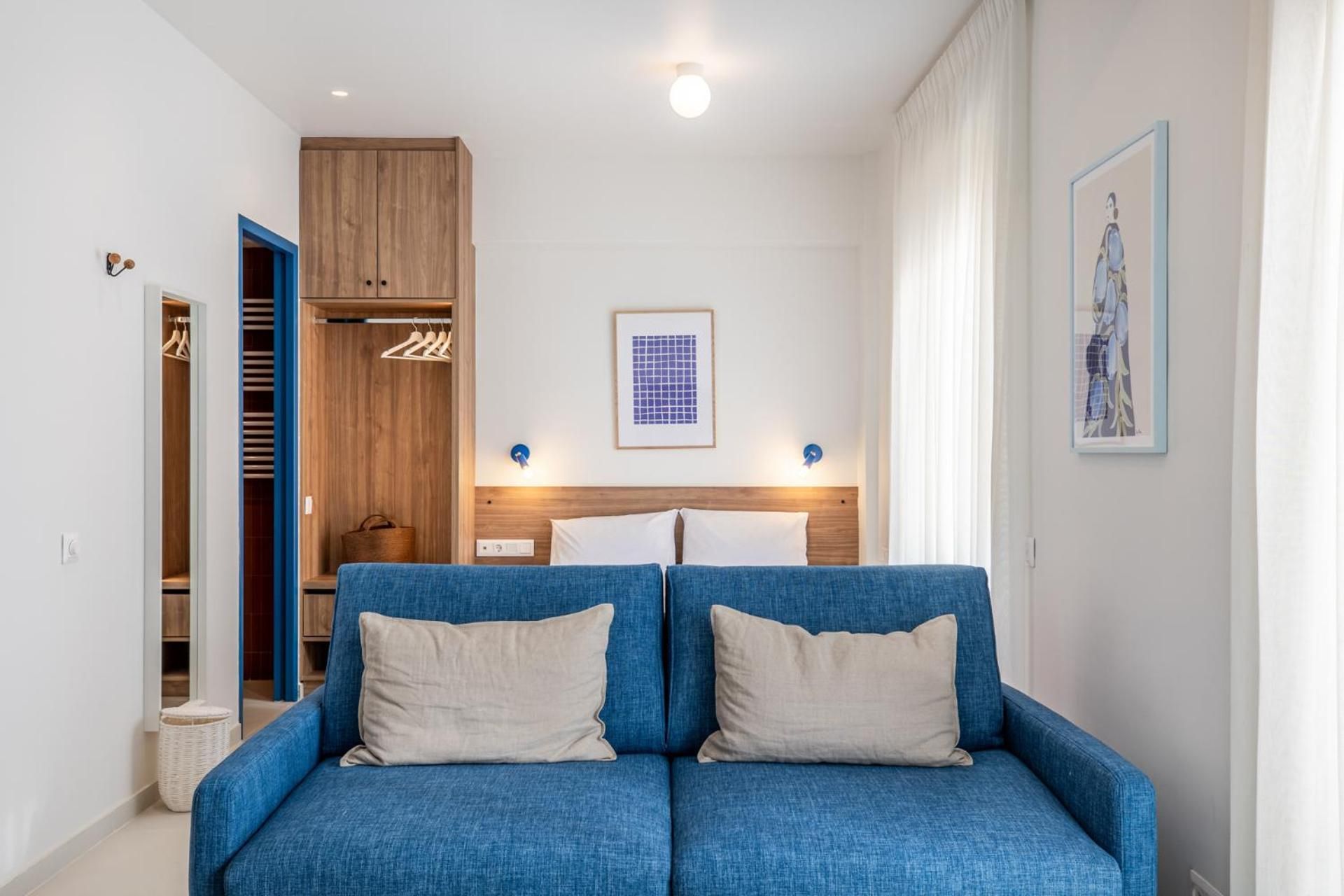 Studio Apartment