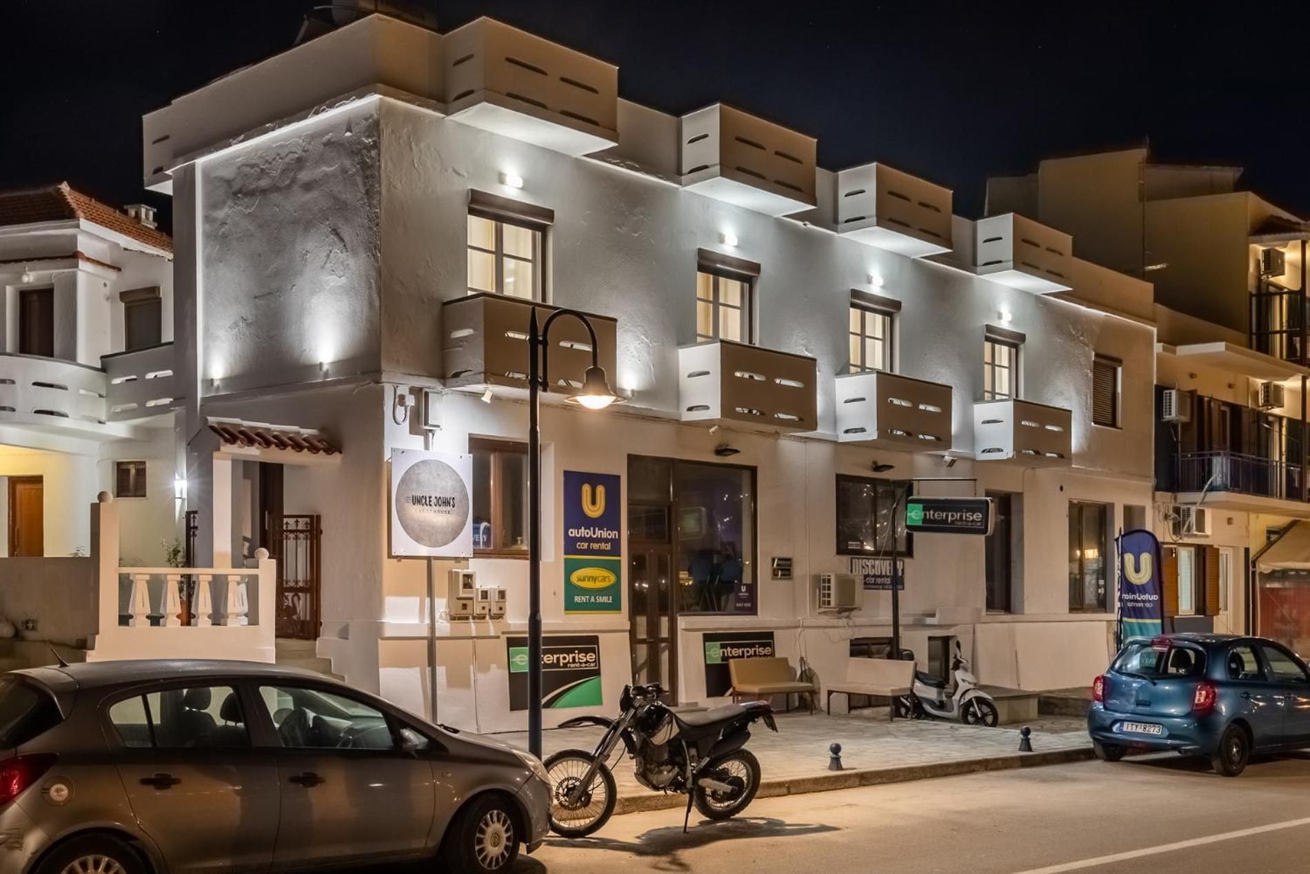 Uncle John's Guesthouse