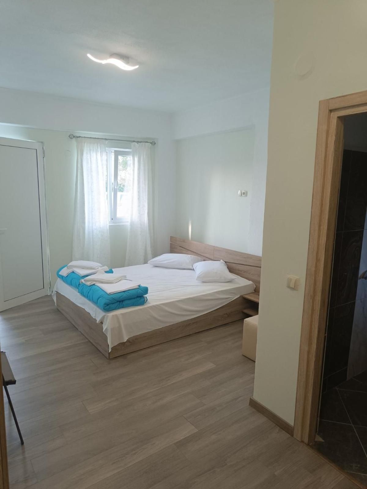 Basic Triple Room