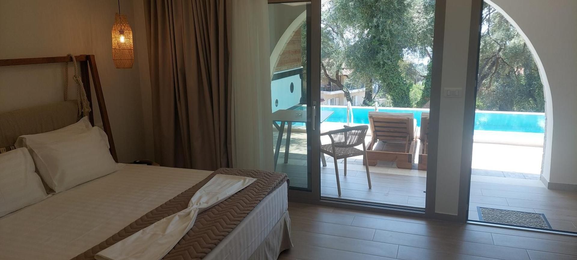 Junior Suite With Private Pool