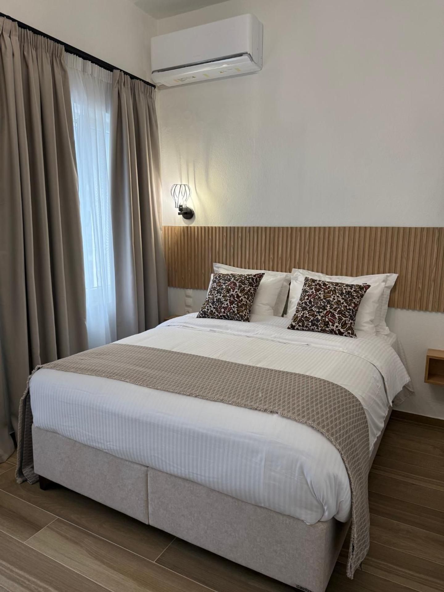 Deluxe One-Bedroom Apartment with City View