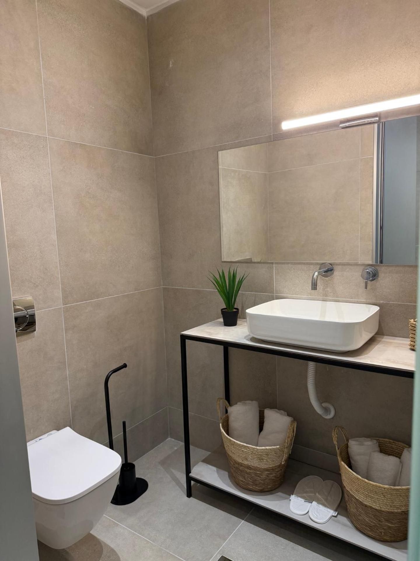 Superior One-Bedroom Apartment with Balcony