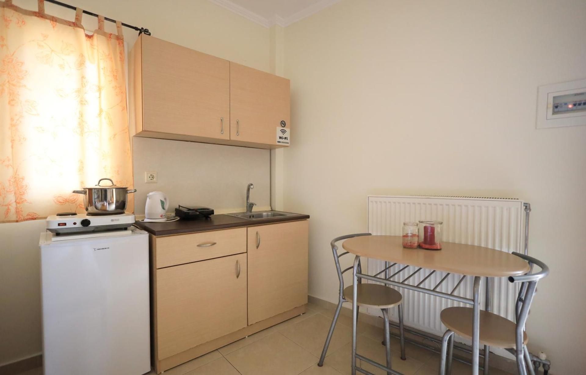 Studio Apartment