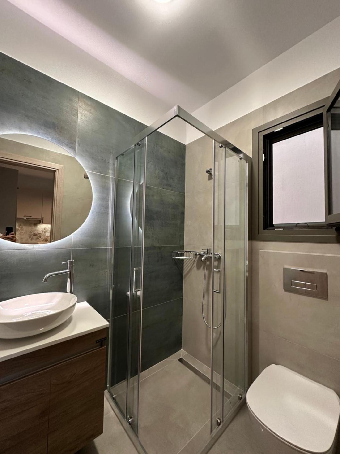 Deluxe Two-Bedroom Apartment with Garden View