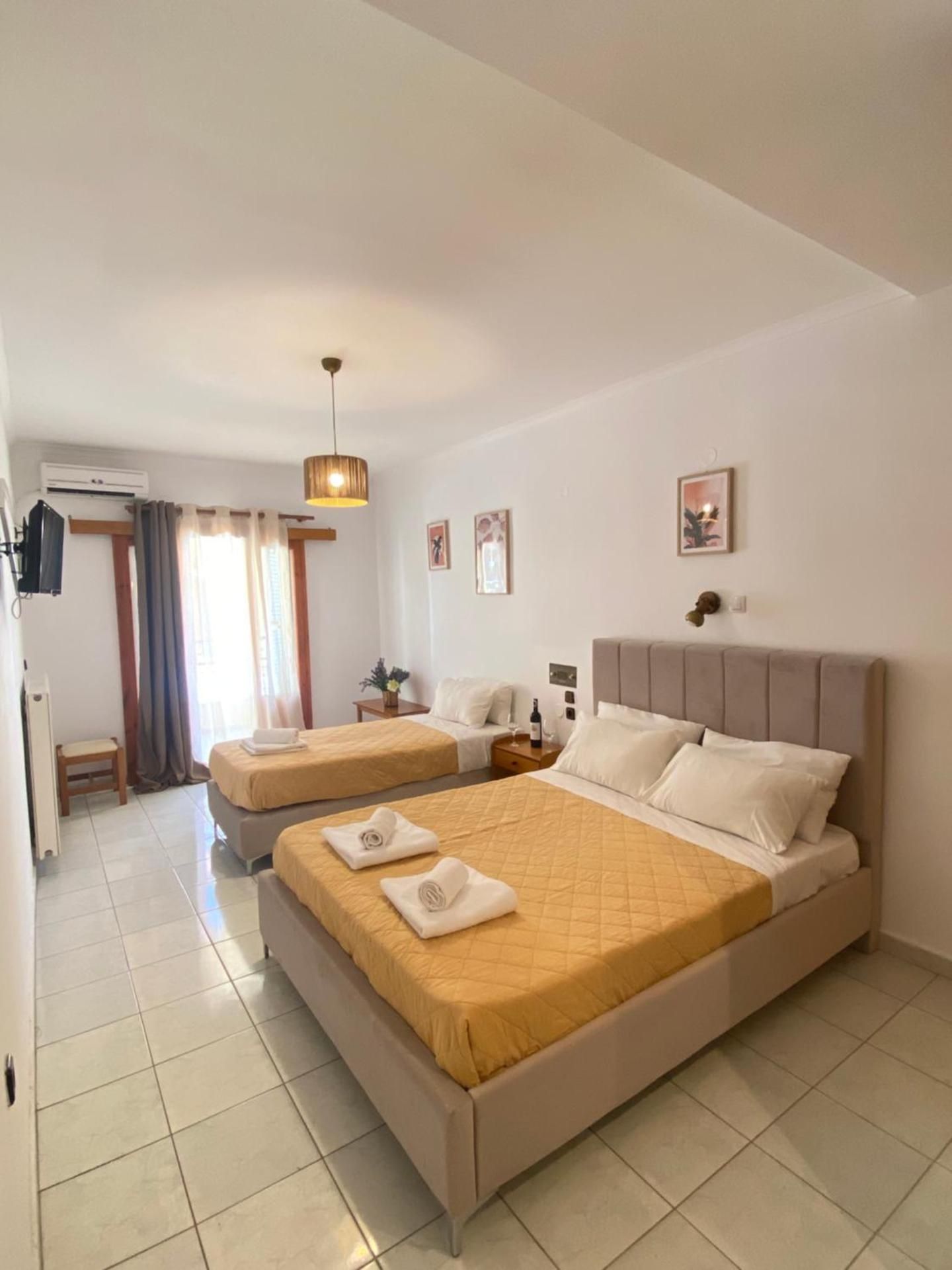 Triple Room