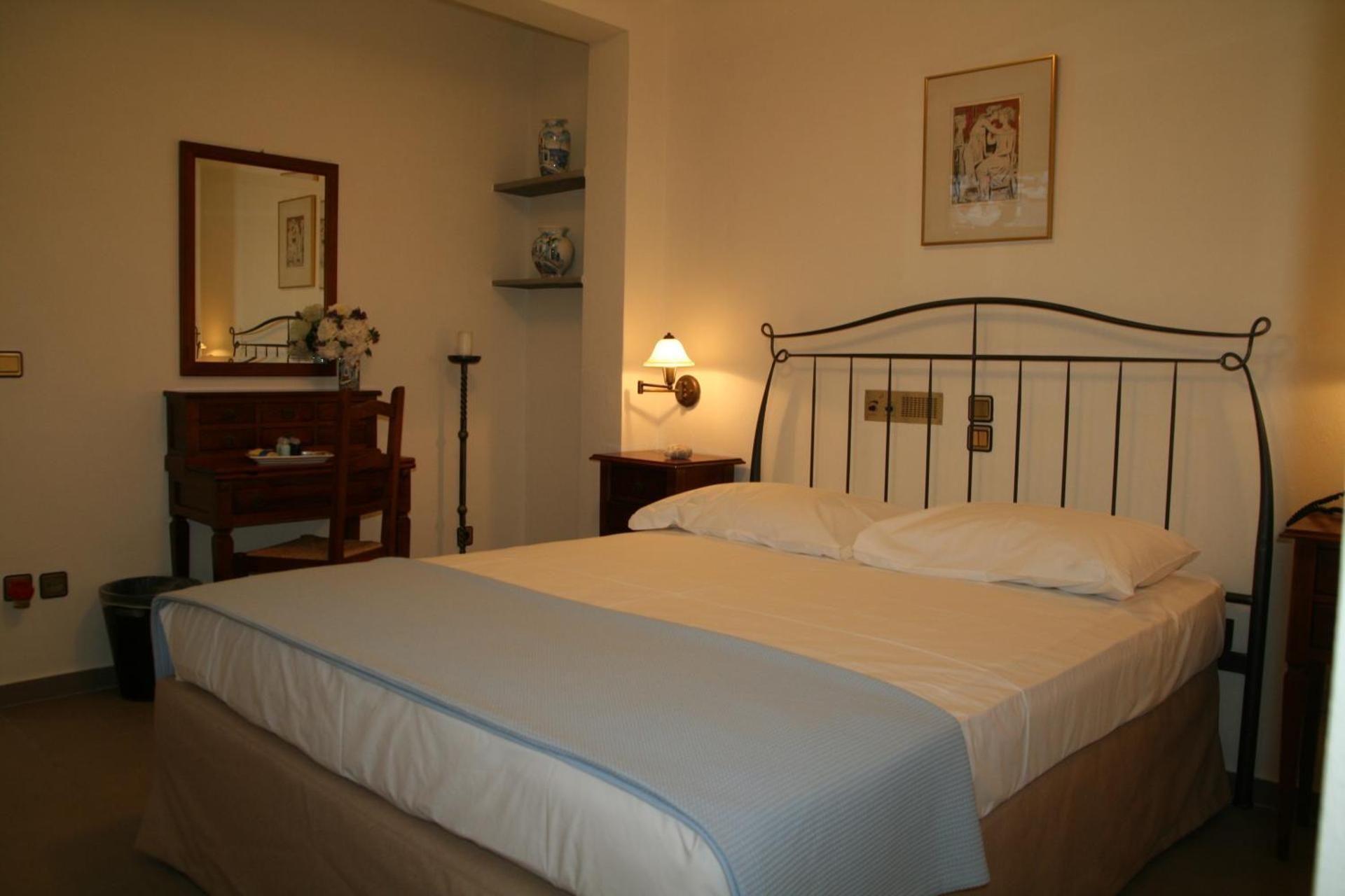 Double Room with Partial Sea View