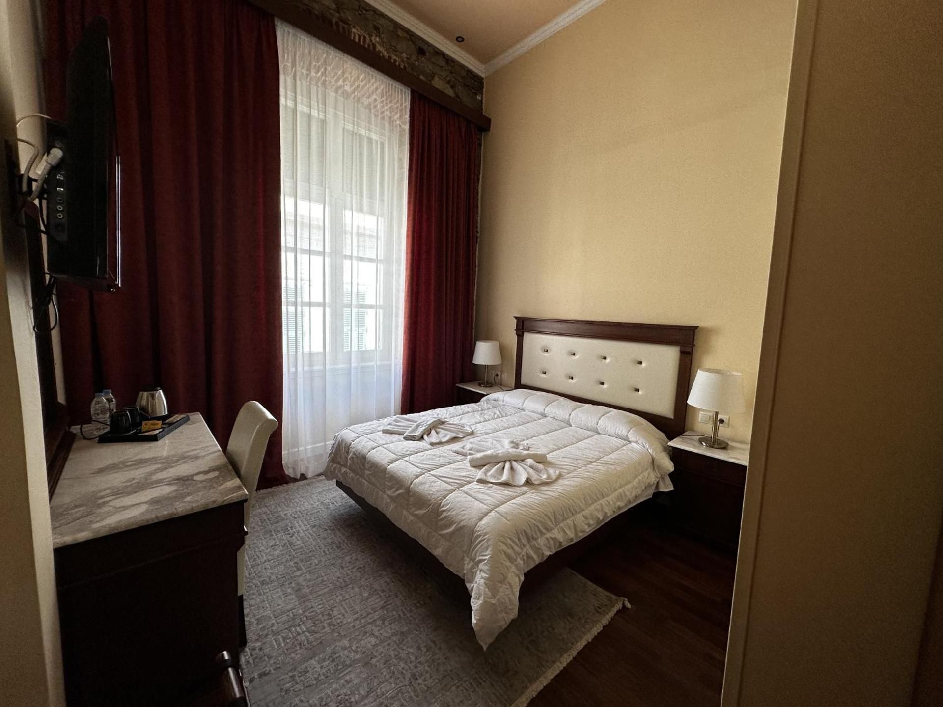 Double  Room