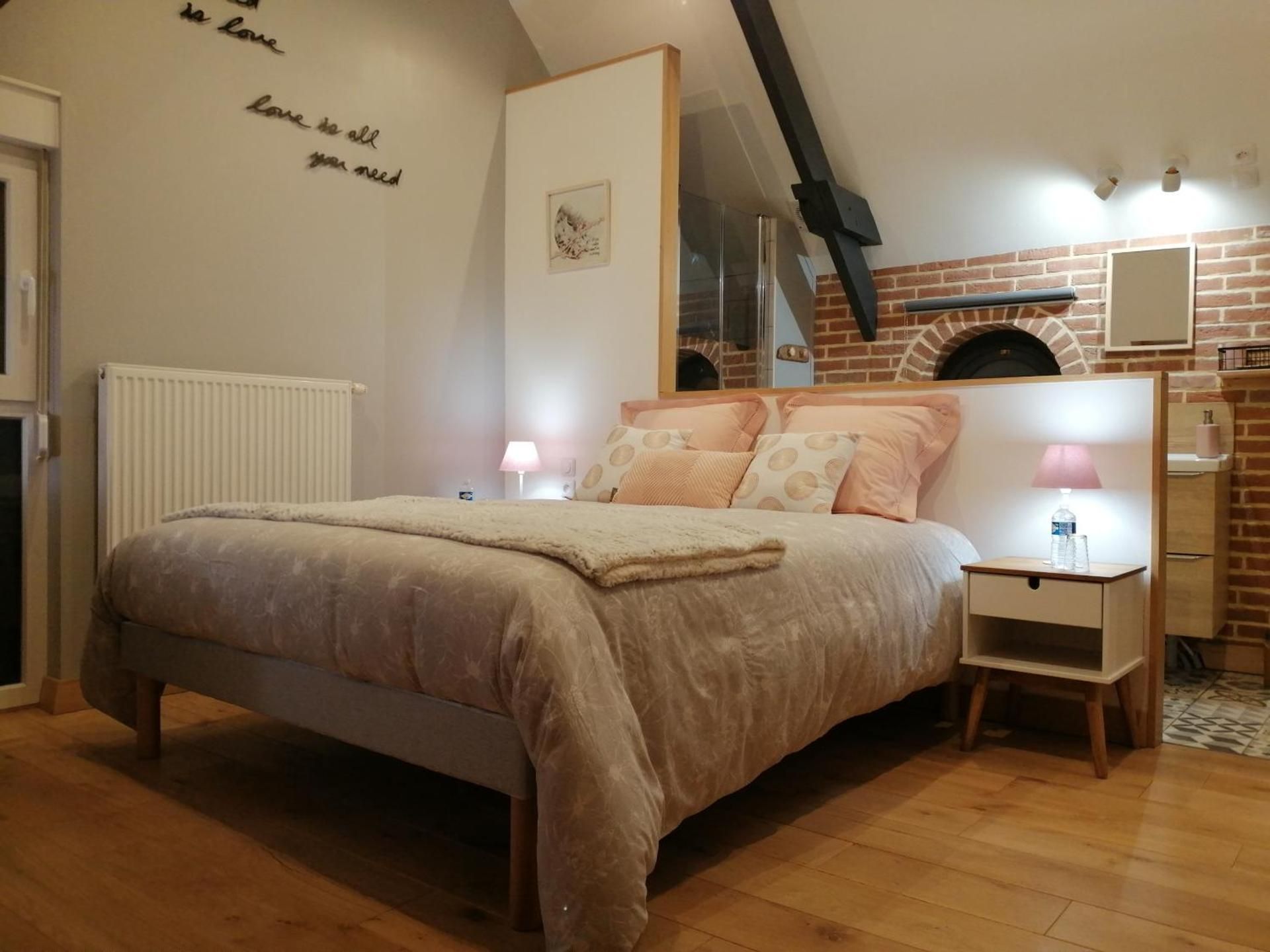 Queen Room with Garden View