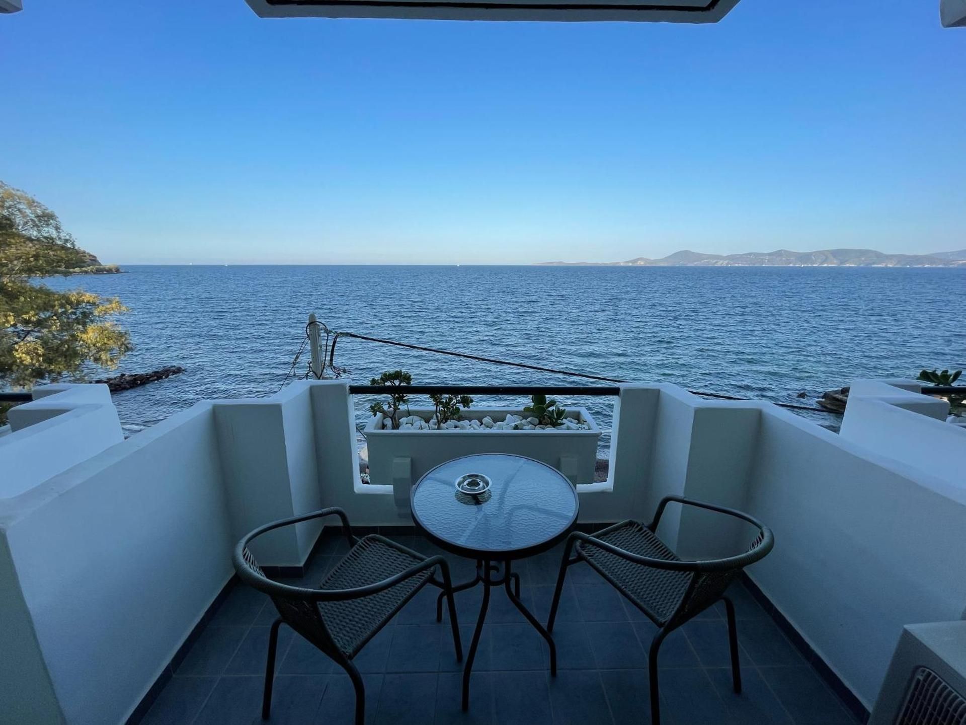 Studio with Sea View
