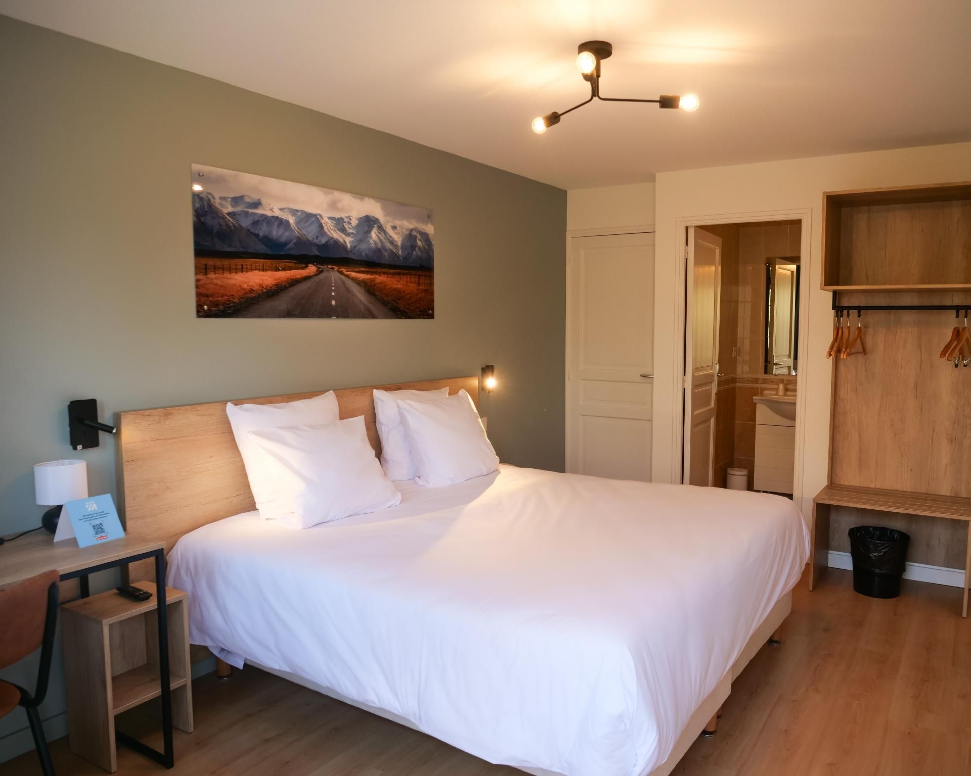 Double Room with Mountain View