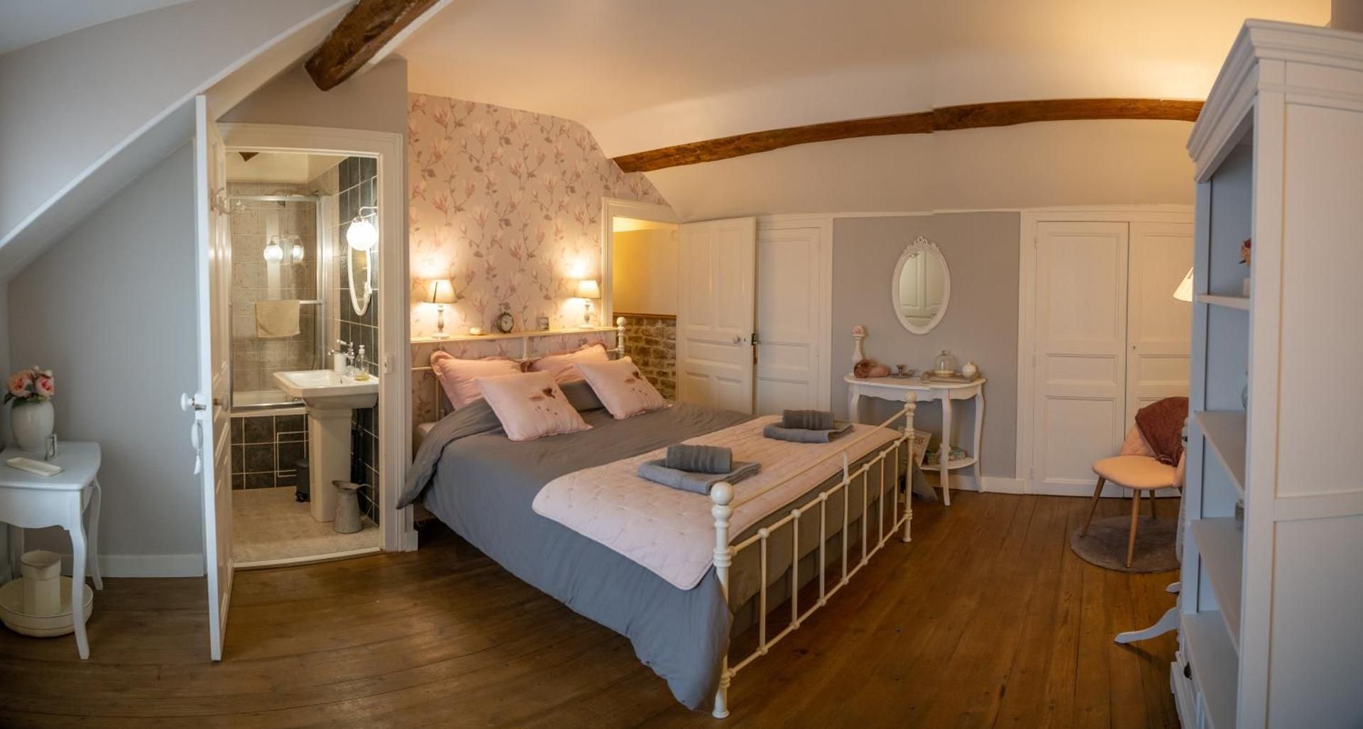 Double Room with Private External Bathroom