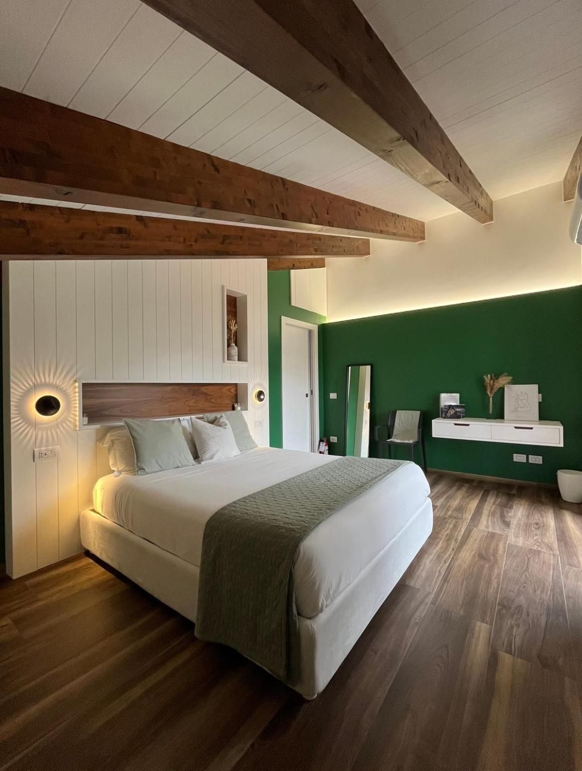 Double Room with Balcony and Sea View