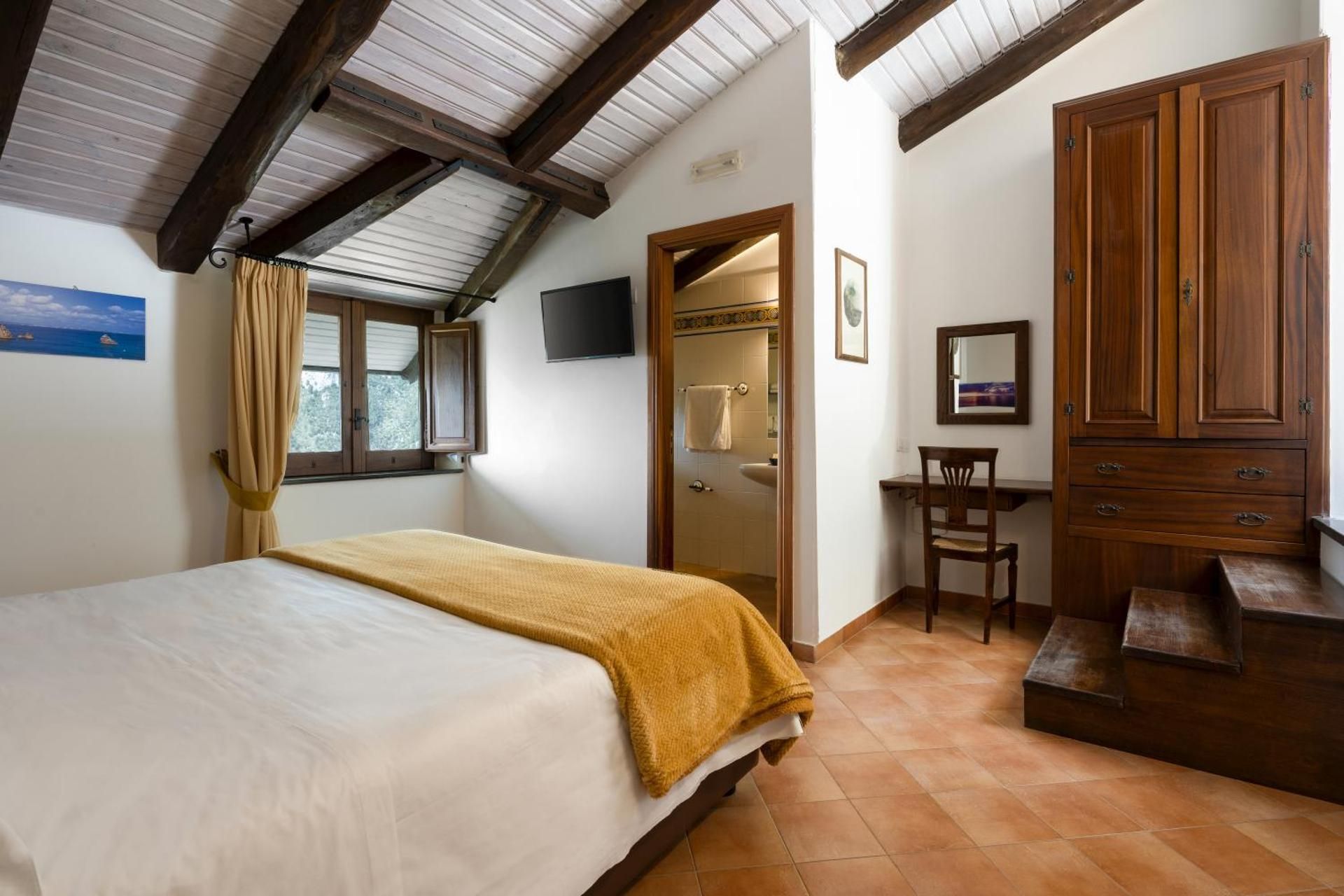 Comfort Quadruple Room