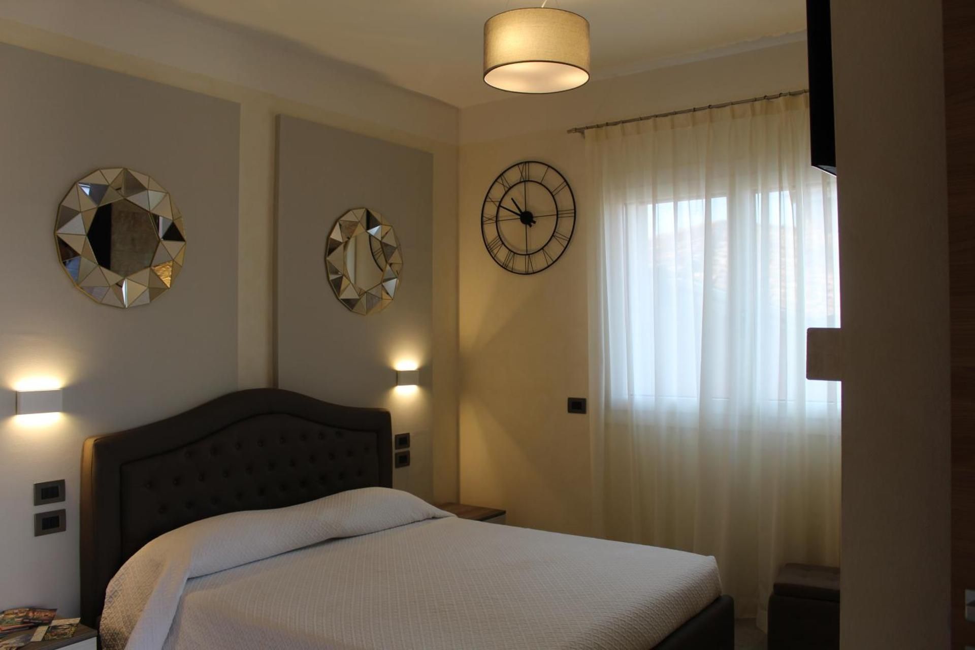 Deluxe Double Room with Bath