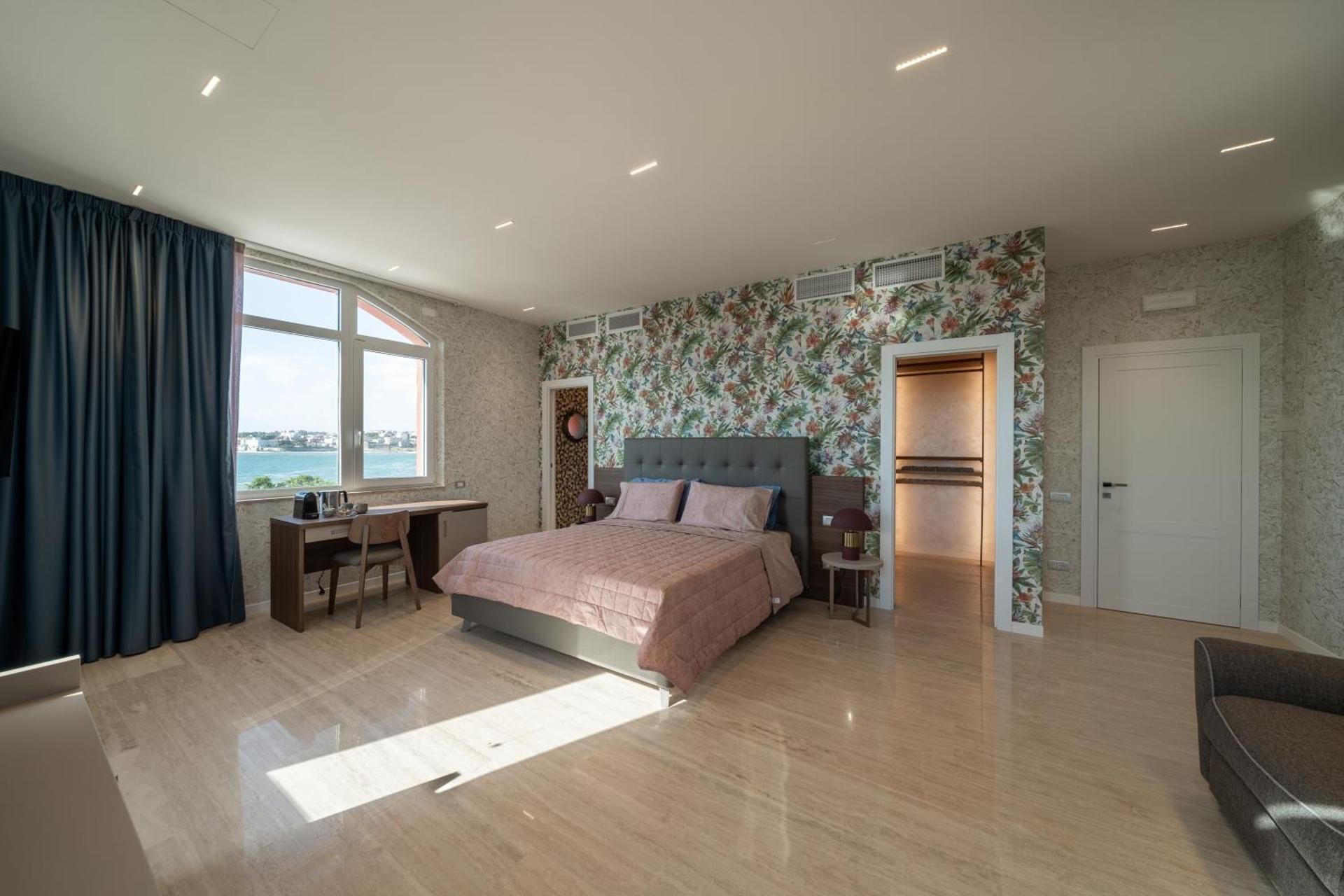 Superior Suite with Sea View
