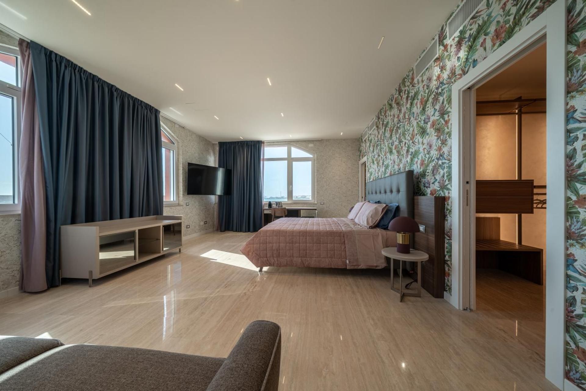 Superior Suite with Sea View