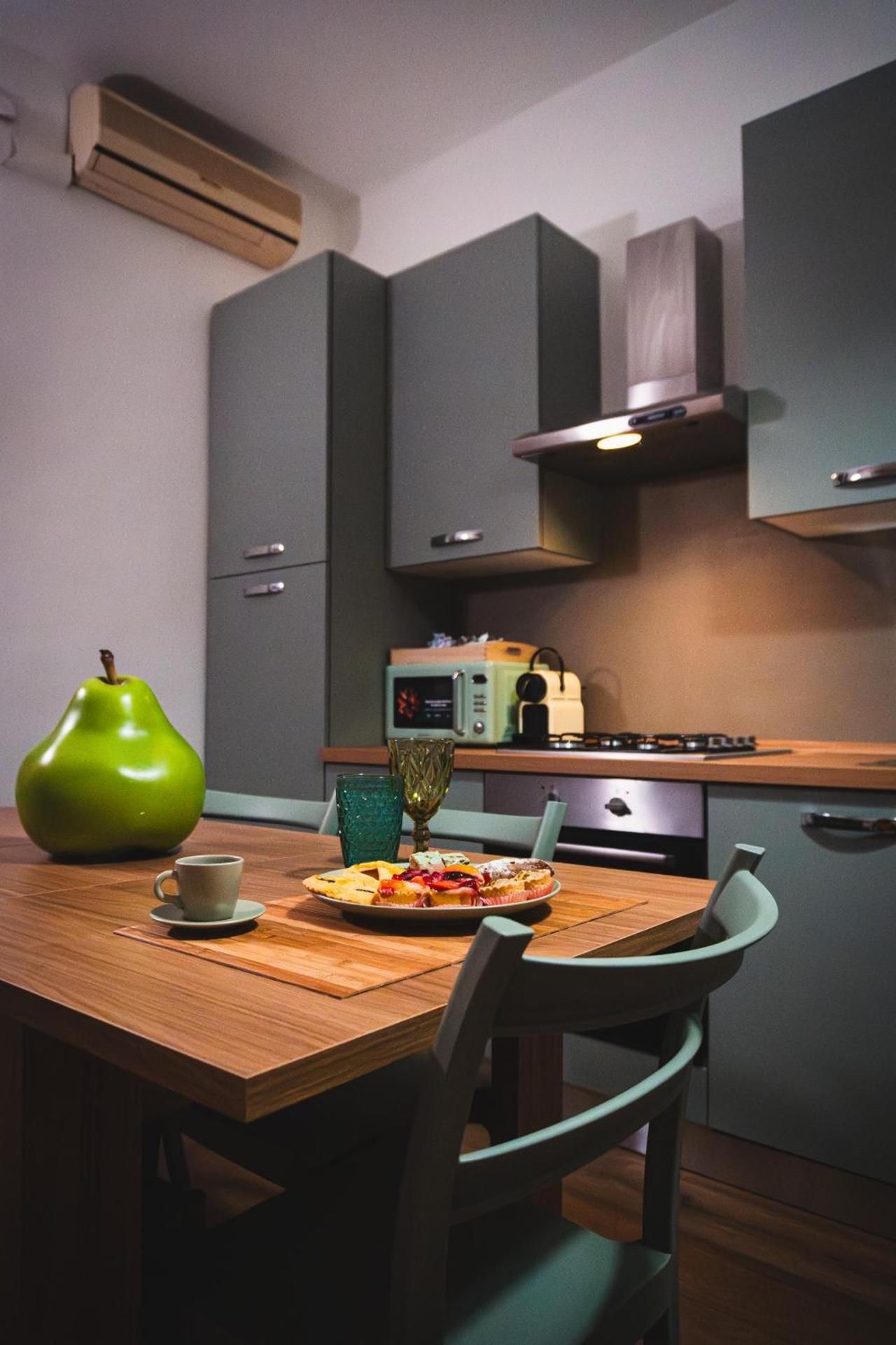 DELUXE APARTMENT
