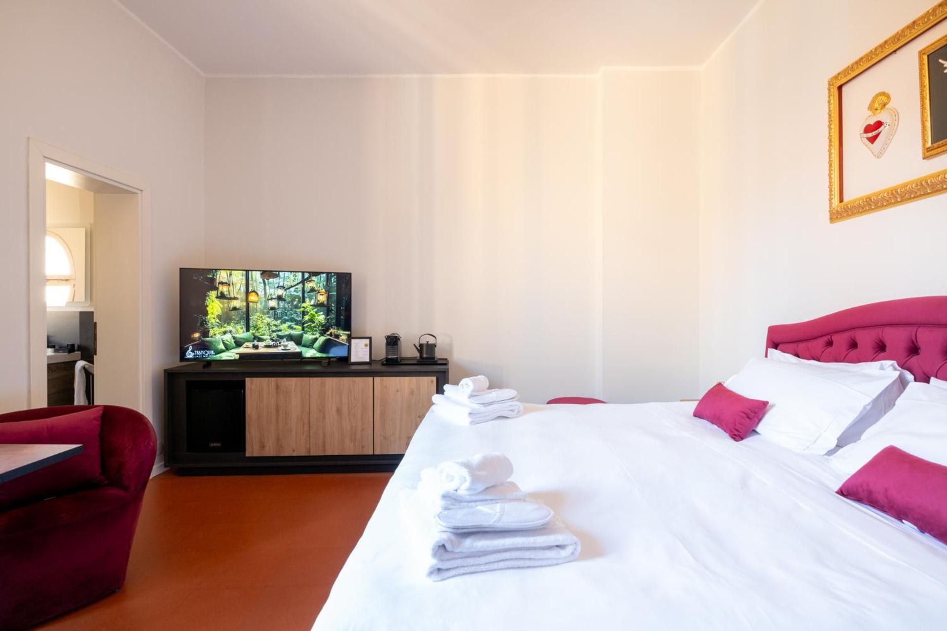 Standard King Room