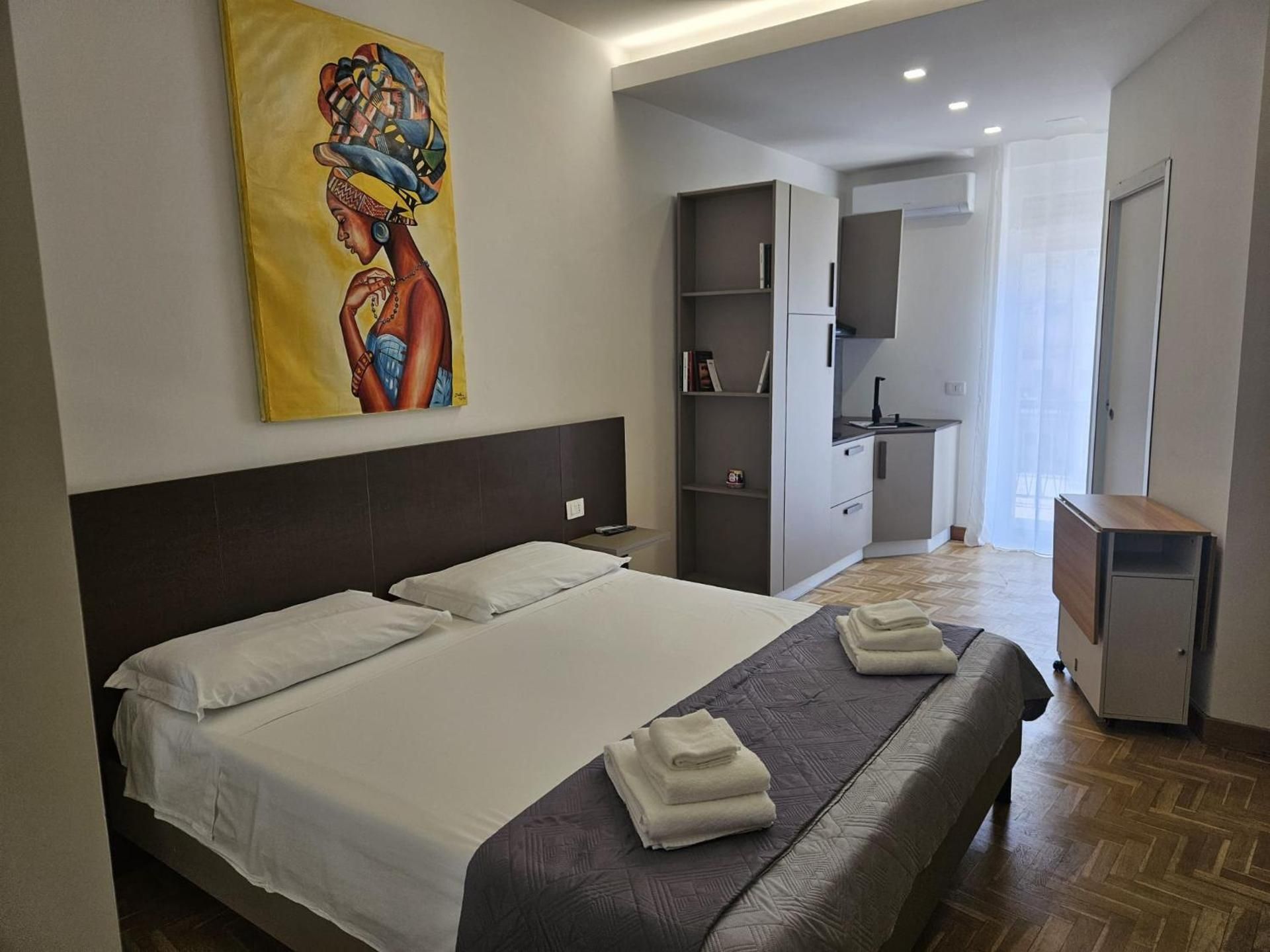 Deluxe King Room