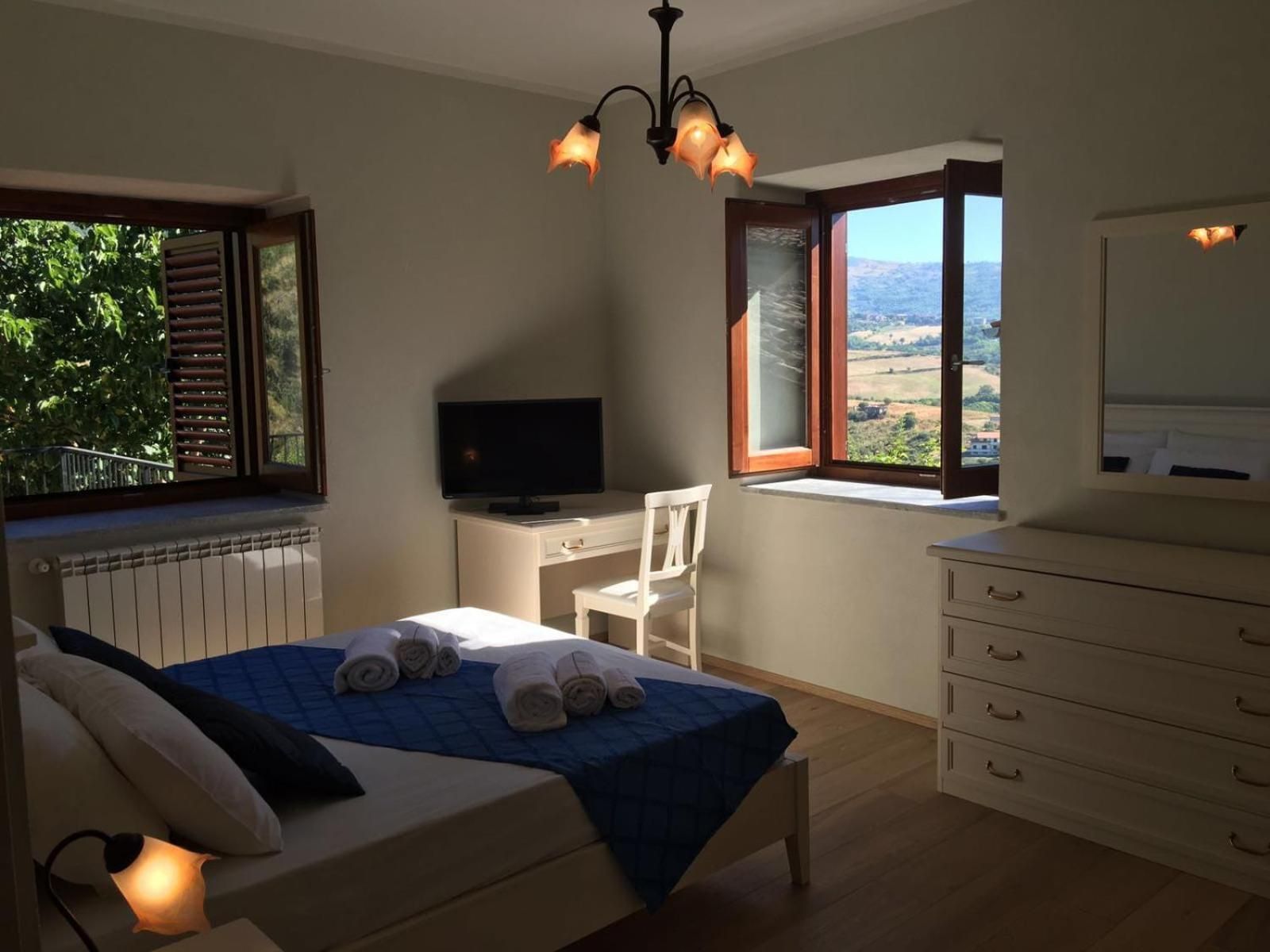 King Room with Mountain View