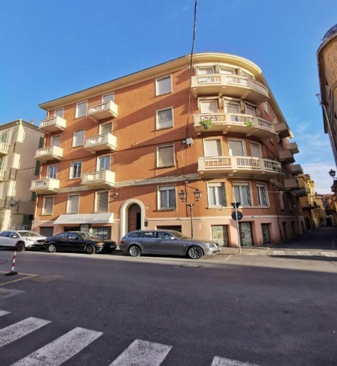 GIALLA Ridi Che Ti Passa