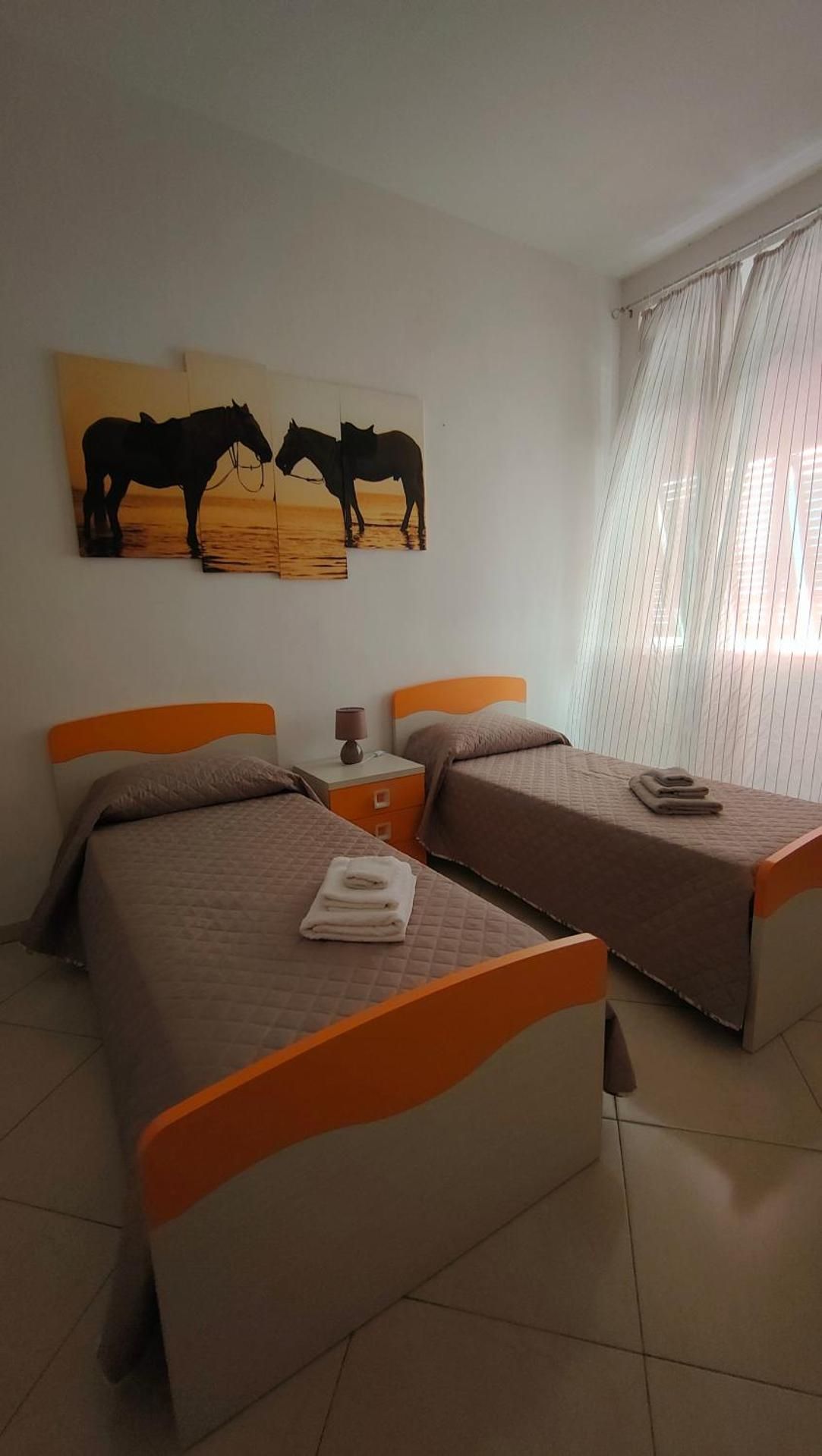 Single Room with Shared Bathroom