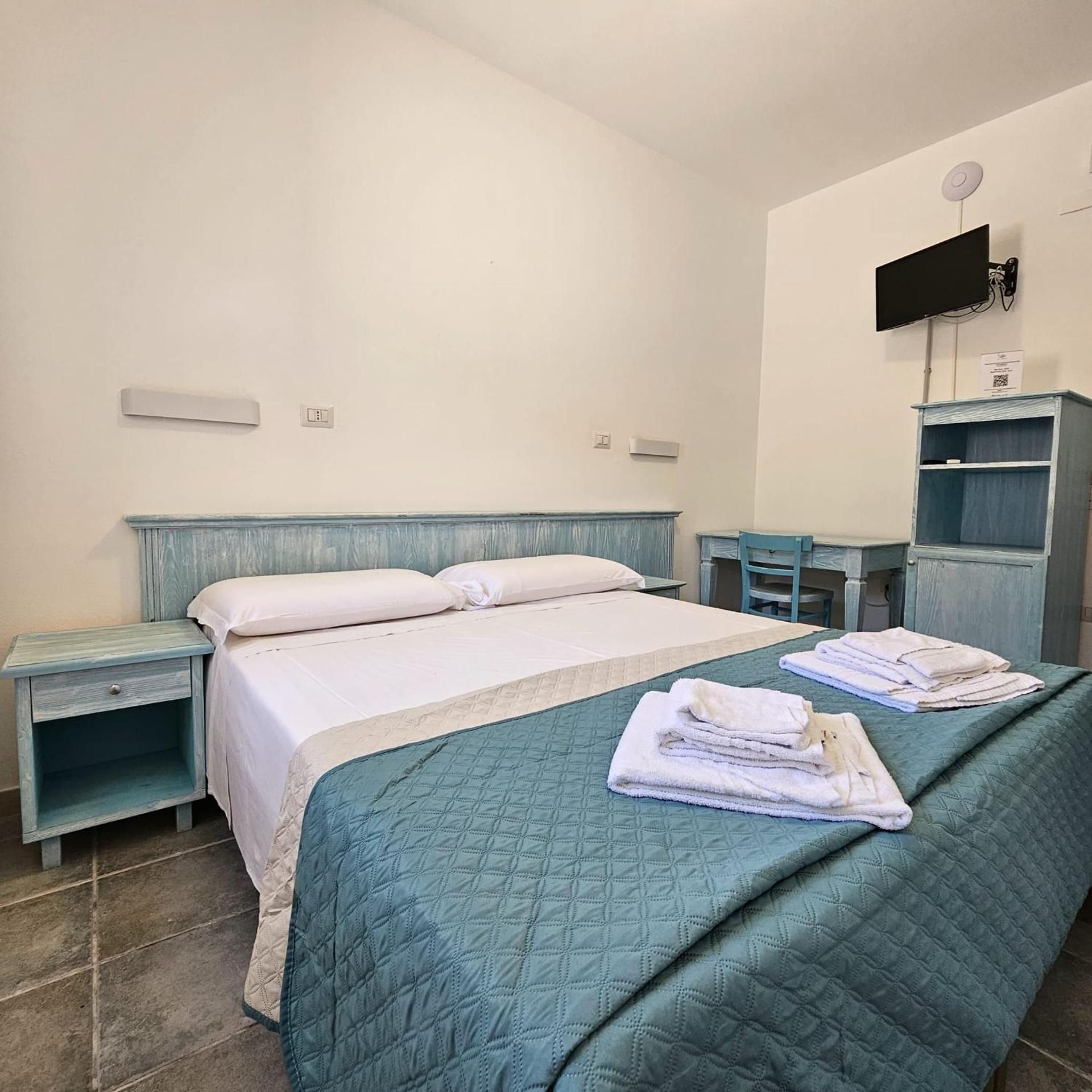 Economy Double or Twin Room