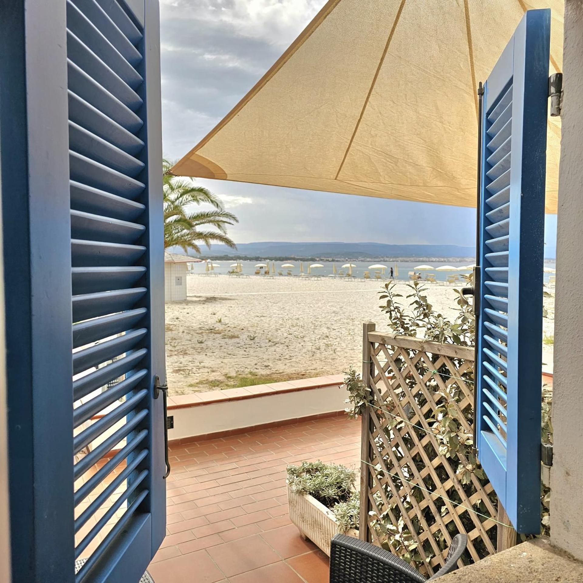 Double or Twin Room with Sea View