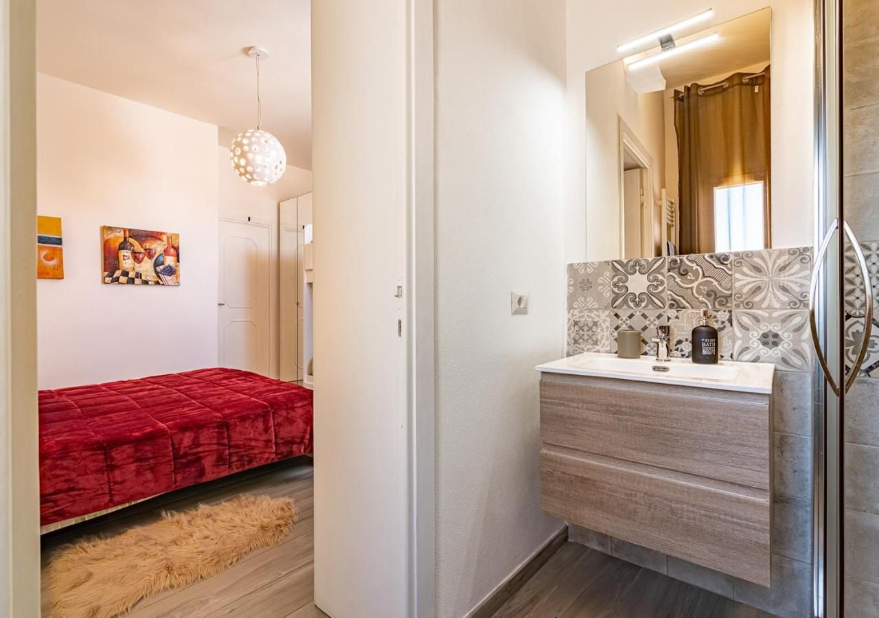 Large Double Room