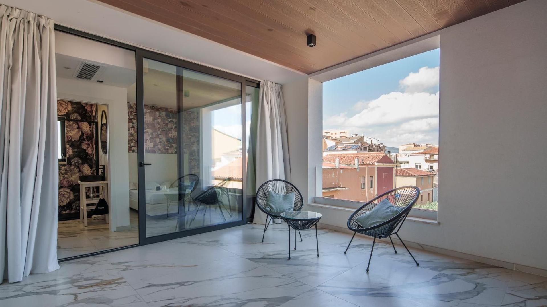 Suite with City View