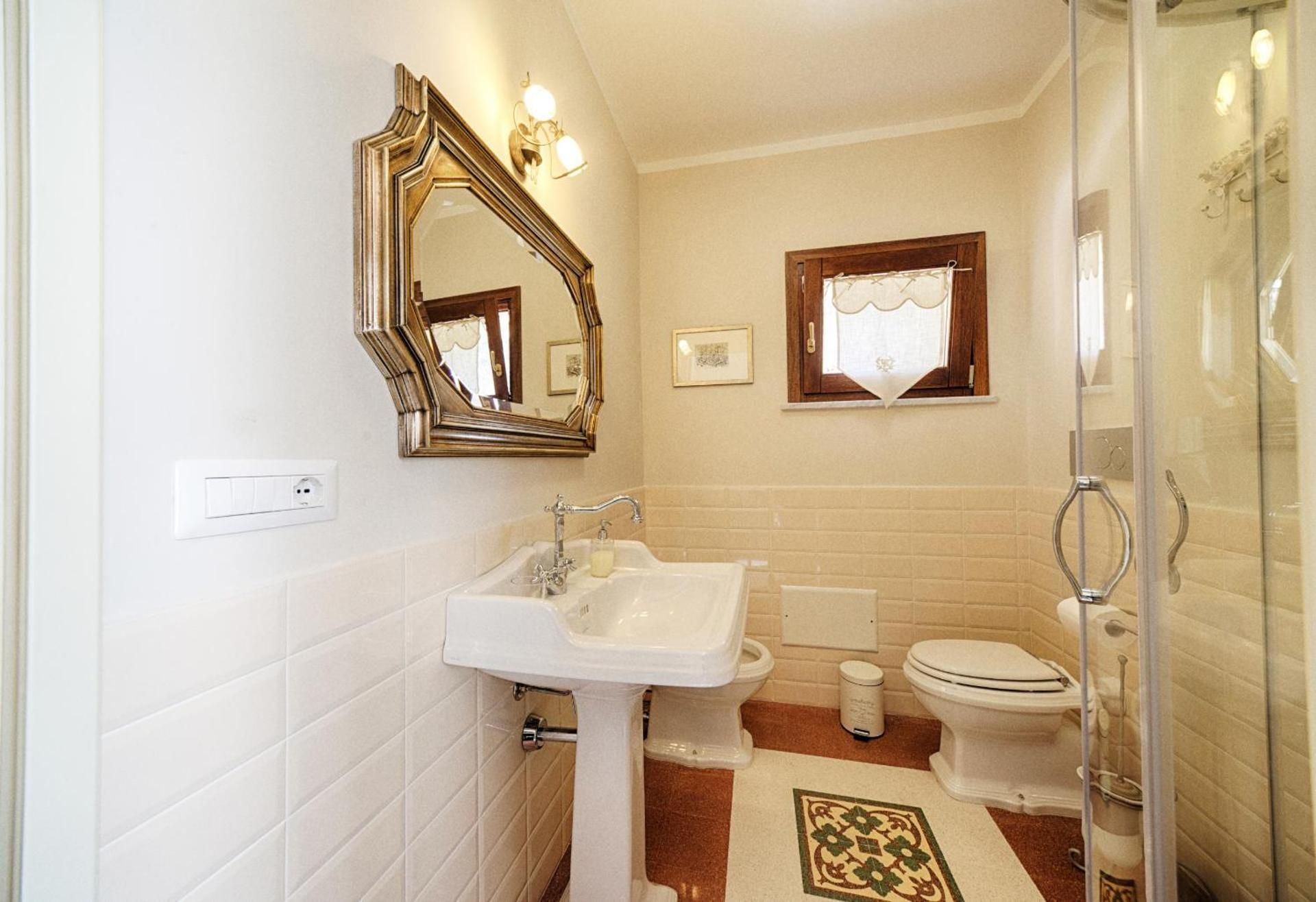 Triple Room with Private Bathroom
