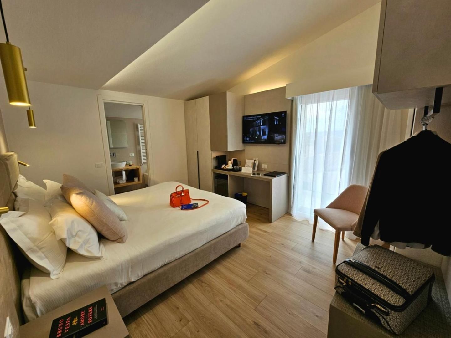 Deluxe Double or Twin Room with Balcony