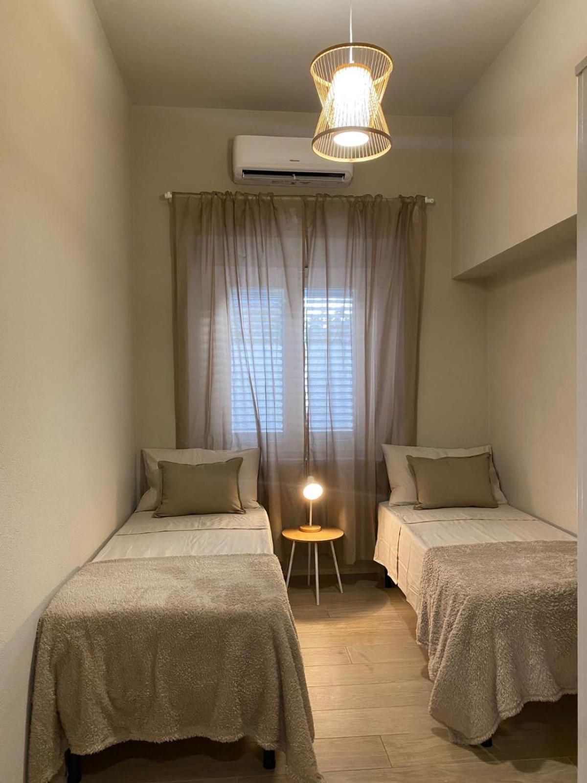 Twin Room with Private Bathroom