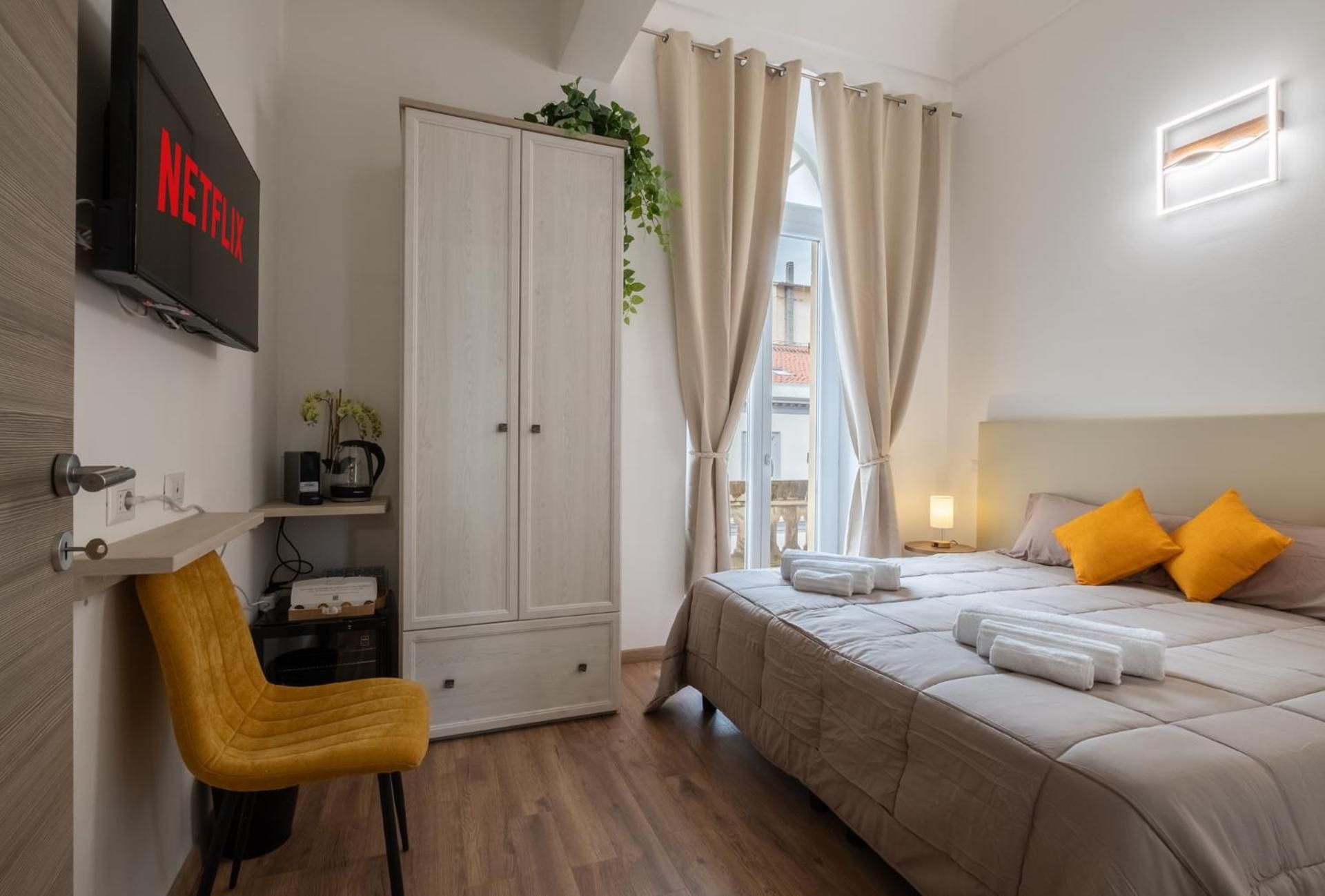 Double Room with Private External Bathroom