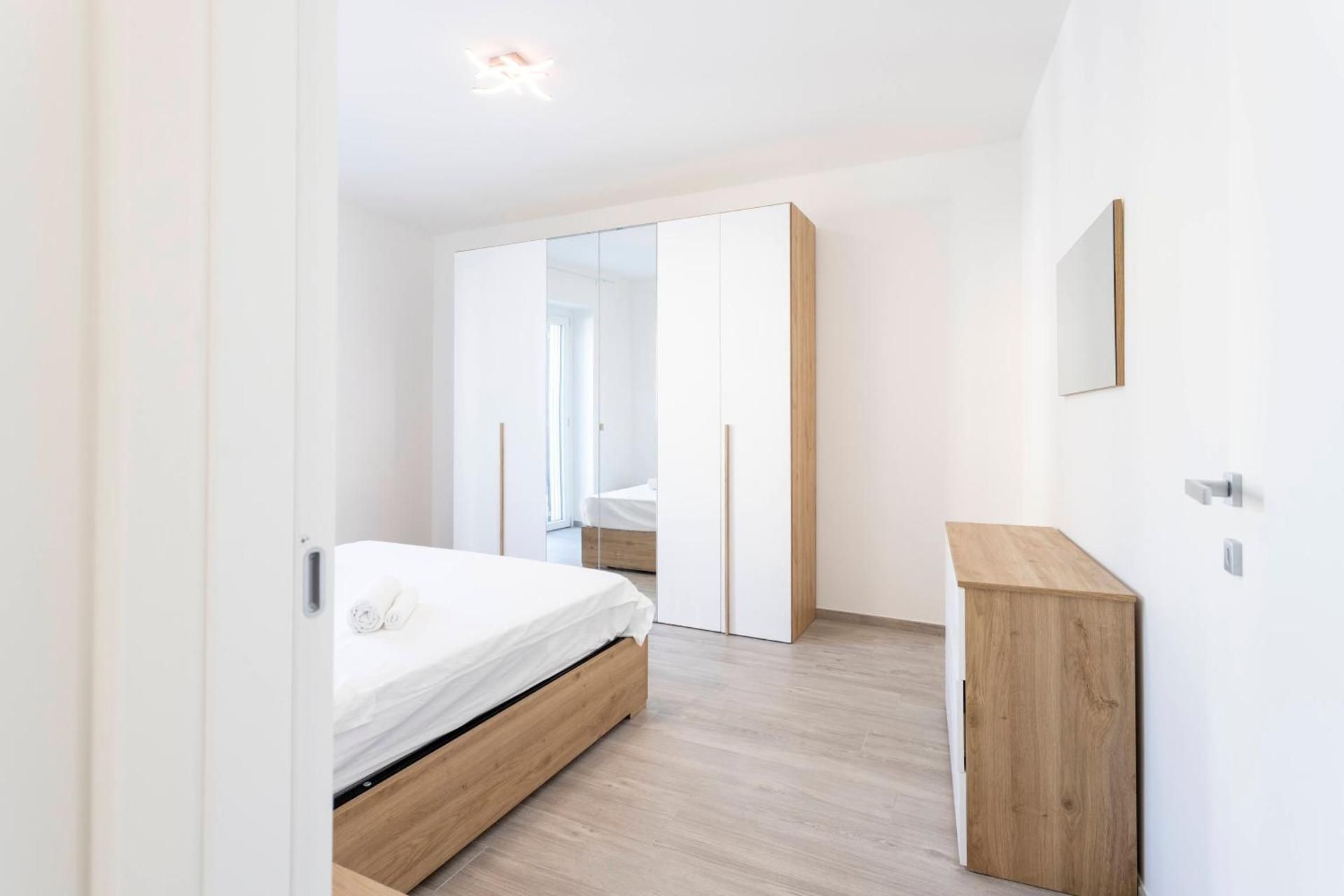 Two-Bedroom Deluxe Apartment with Balcony