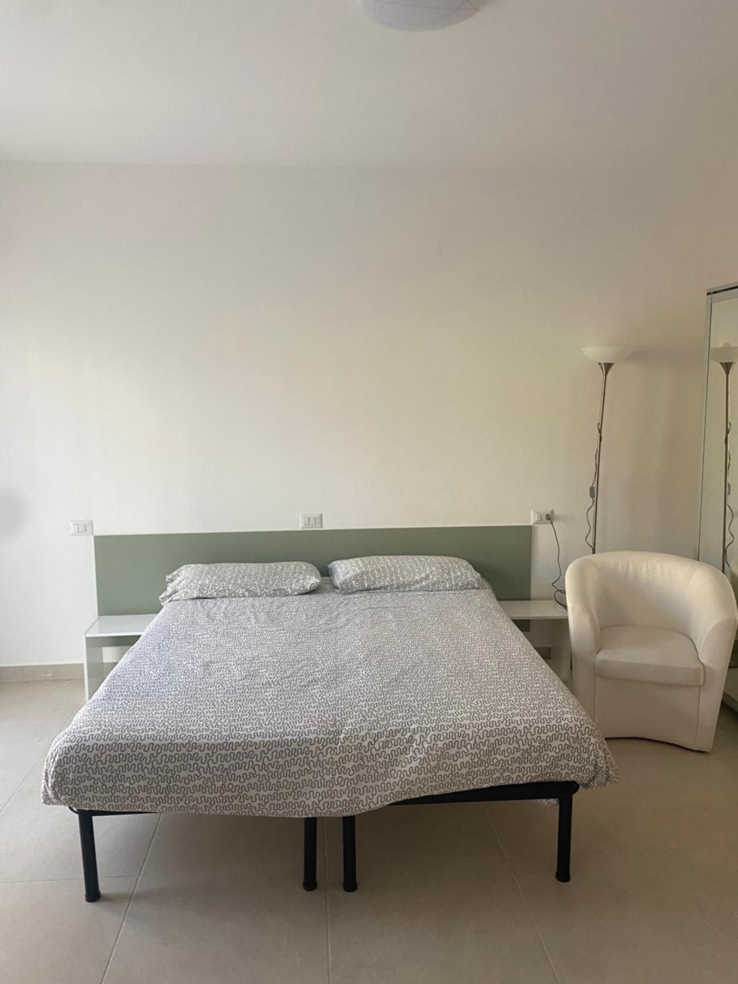 Superior One-Bedroom Apartment with Balcony