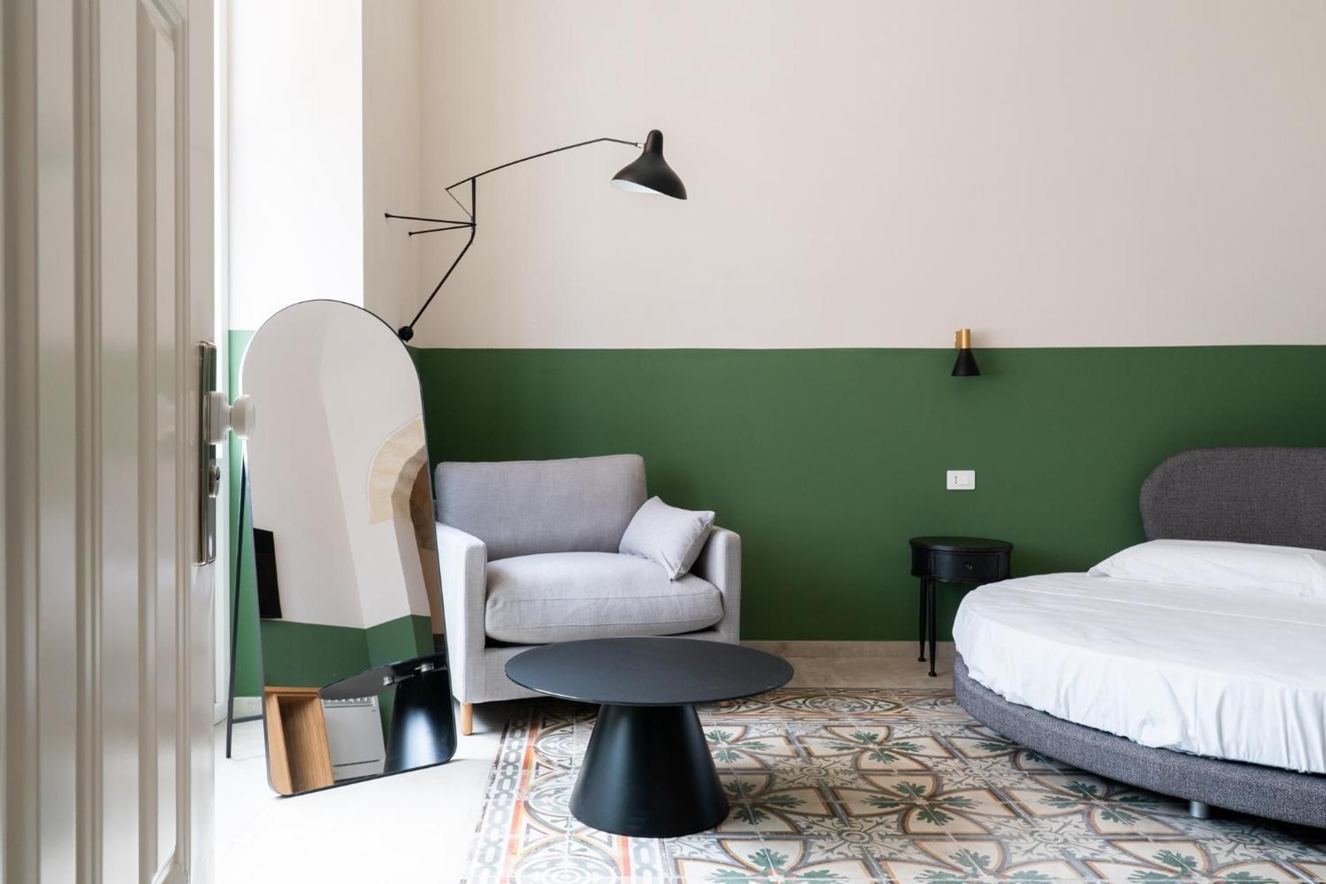 Queen Room with Spa Bath