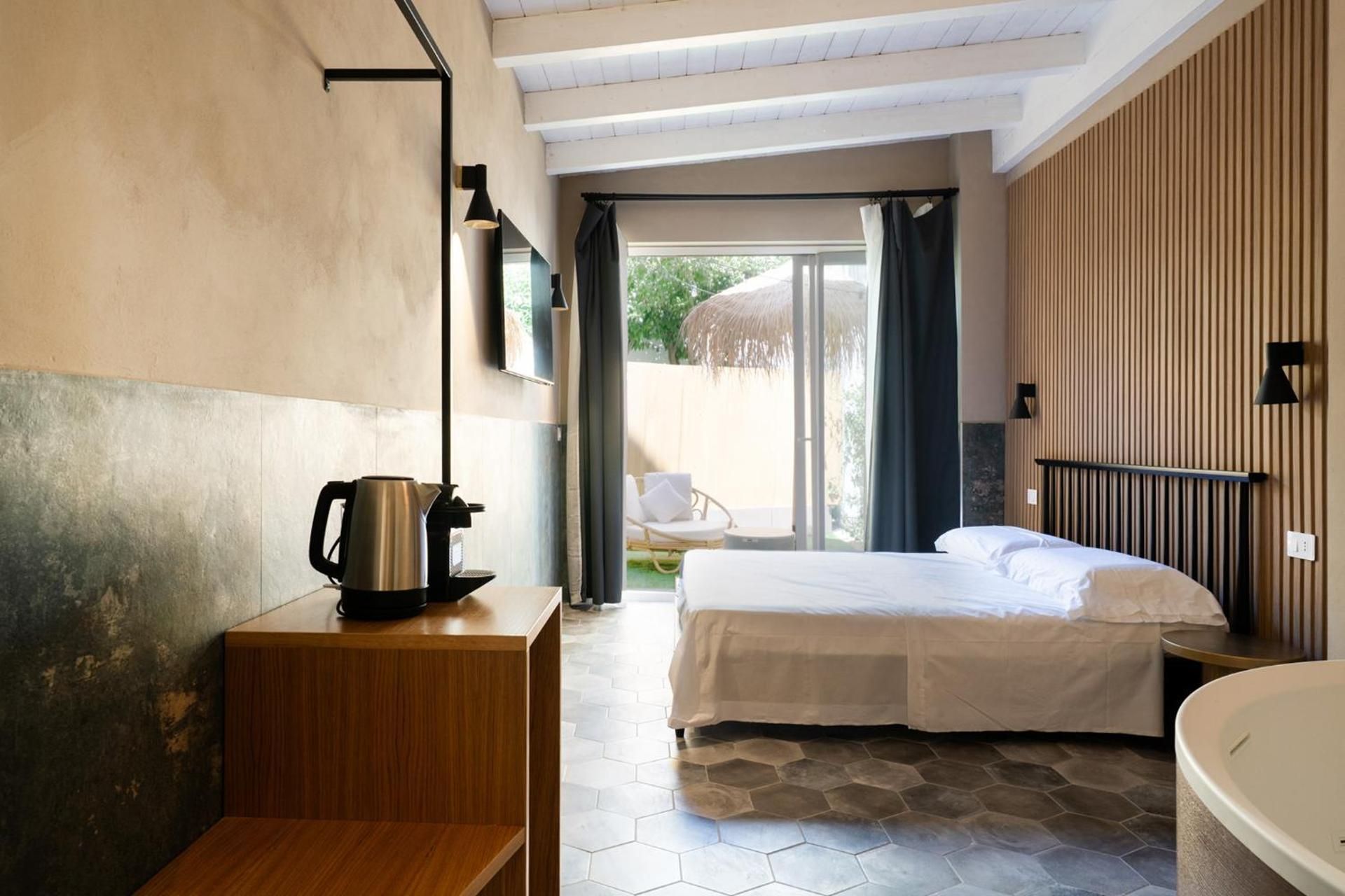 I Giardini di Cattaro - History & Comfort Double Room with Spa Bath 3