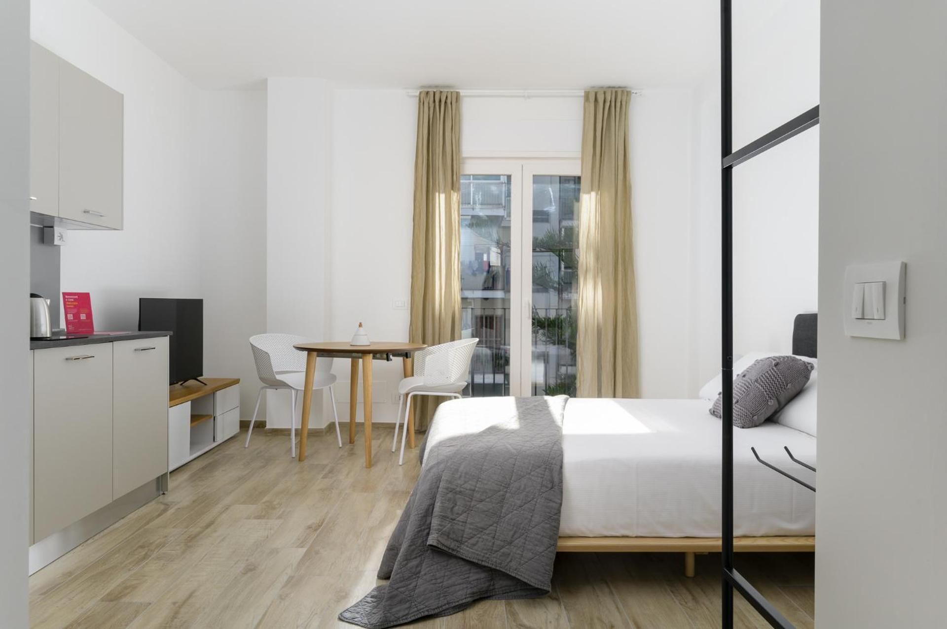 Studio Apartment with Balcony