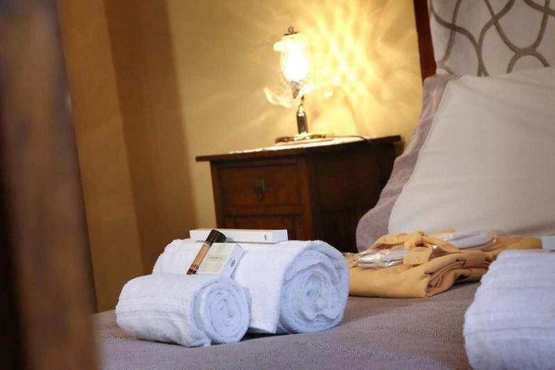 Double or Twin Room with Private Bathroom