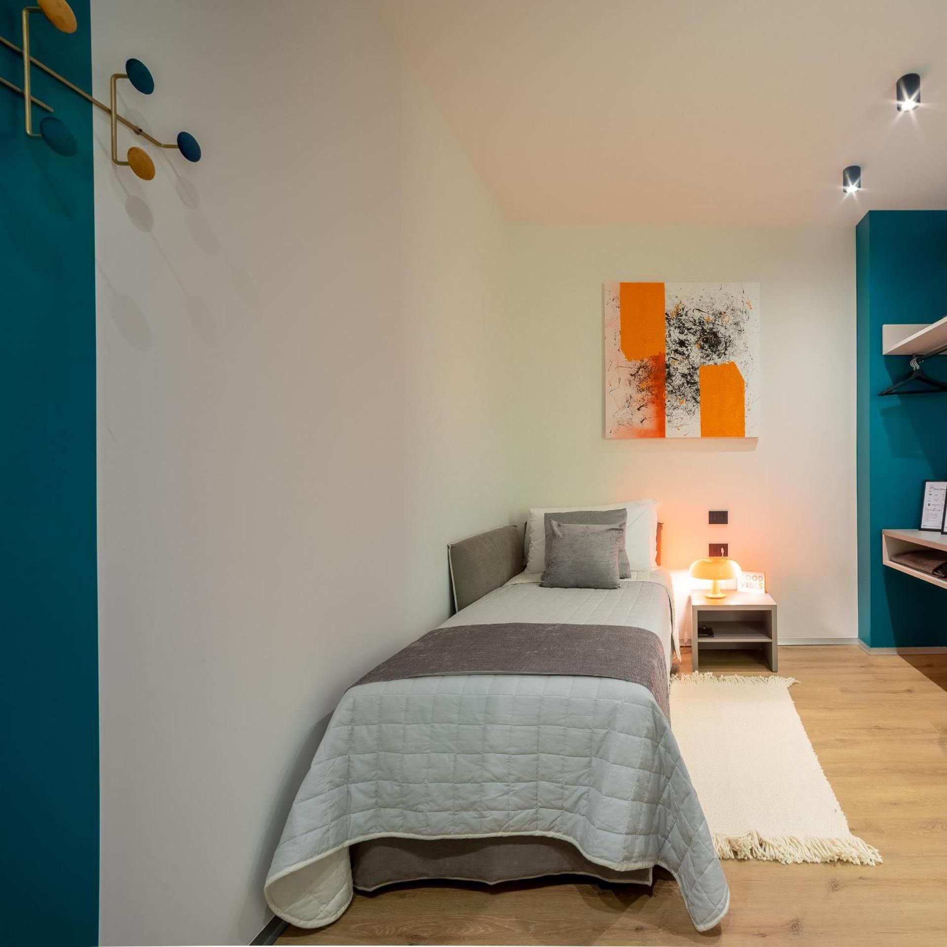 Single Room with Private External Bathroom