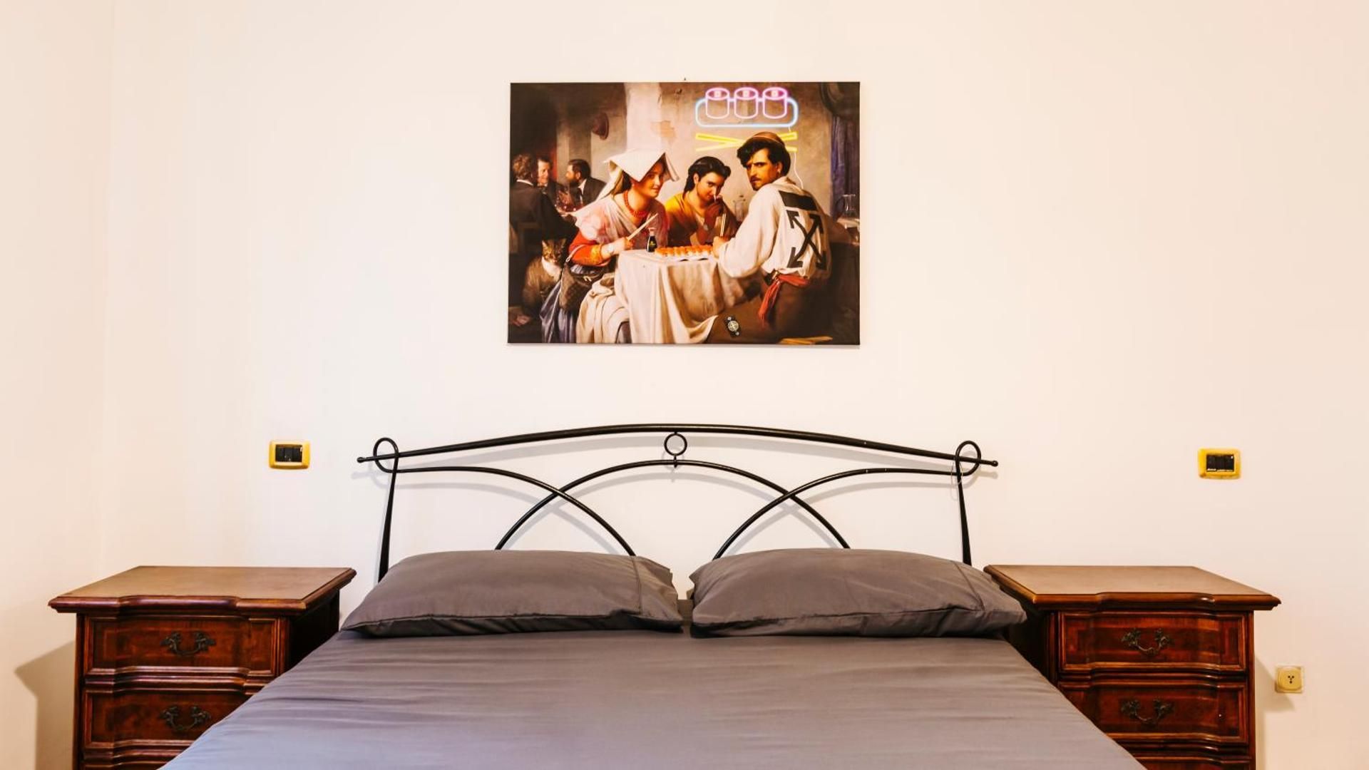 Standard Double Room with Shared Bathroom