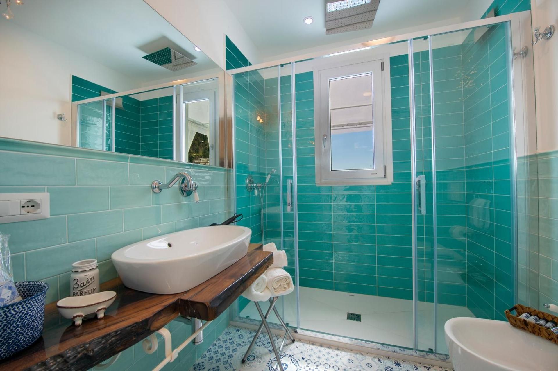 Terrazza Zaffiro Deluxe Suite with Spa Bath