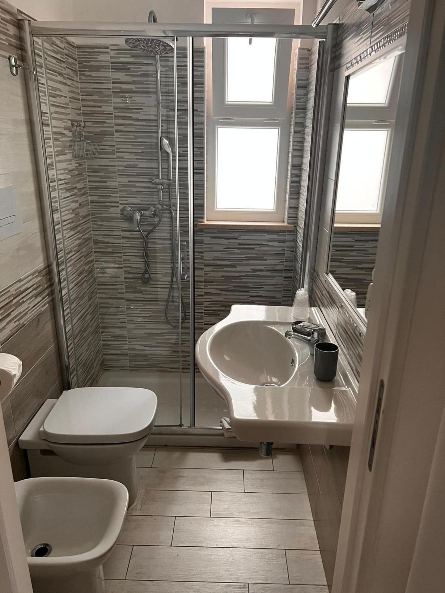 Le Tre Rose Twin Room 2