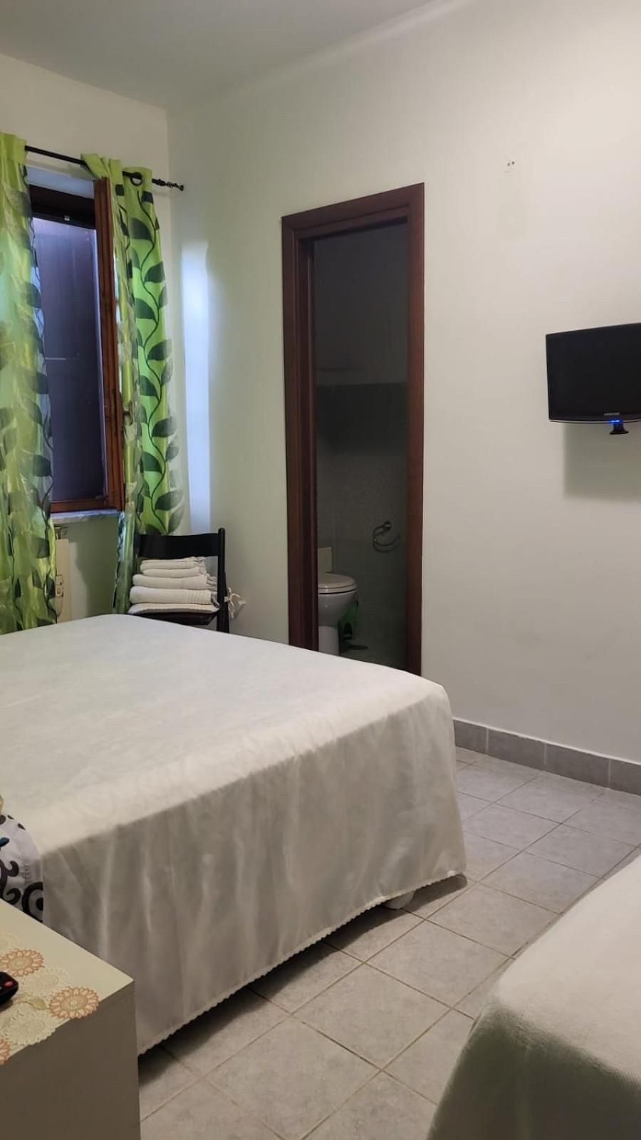 Triple Room with Private Bathroom
