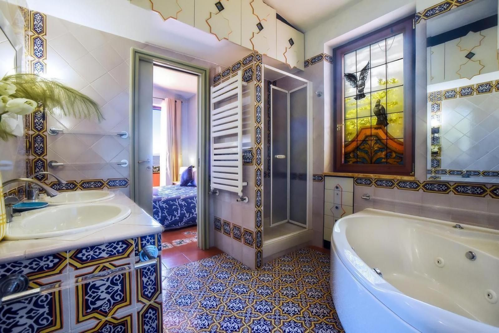 Deluxe Double Room with Balcony and Sea View